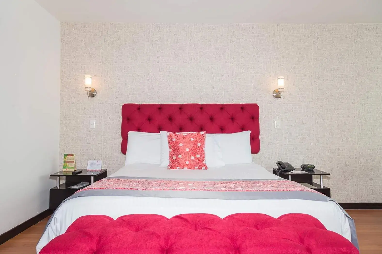 Deluxe Double Room in Hotel Varuna Deluxe Double Room in Hotel Varuna