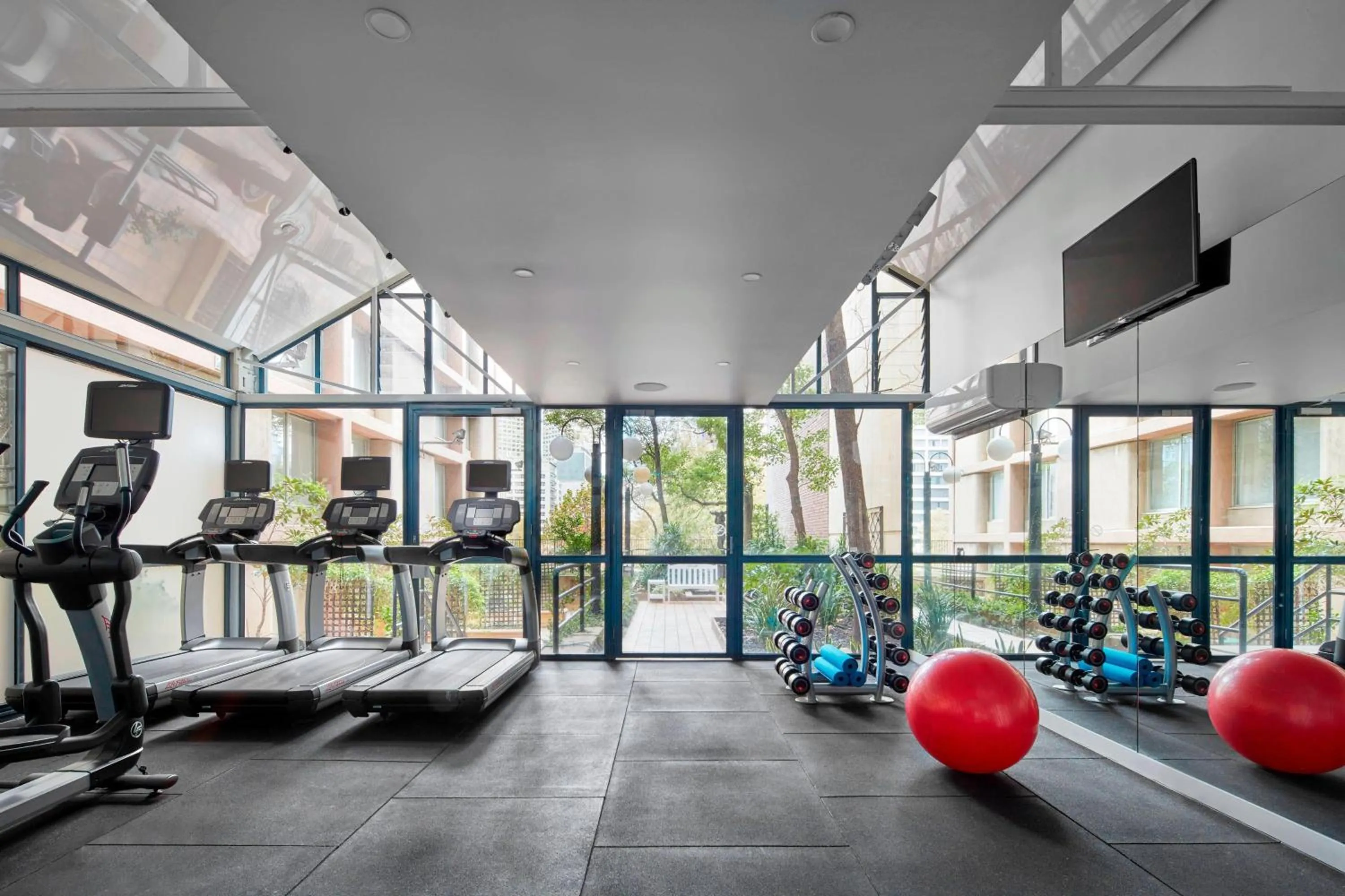 Fitness centre/facilities in Melbourne Marriott Hotel