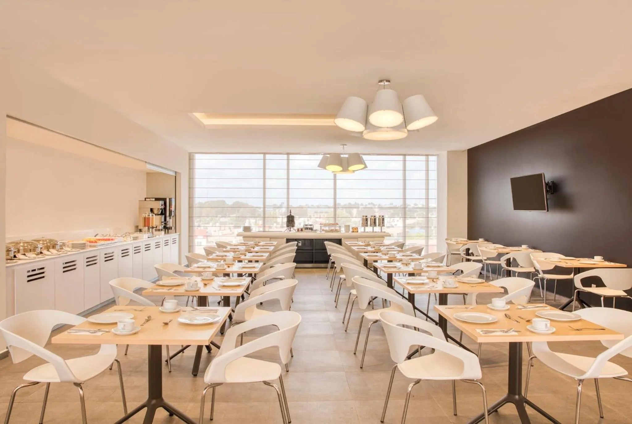 Food and drinks in Fiesta Inn Express Puebla Explanada