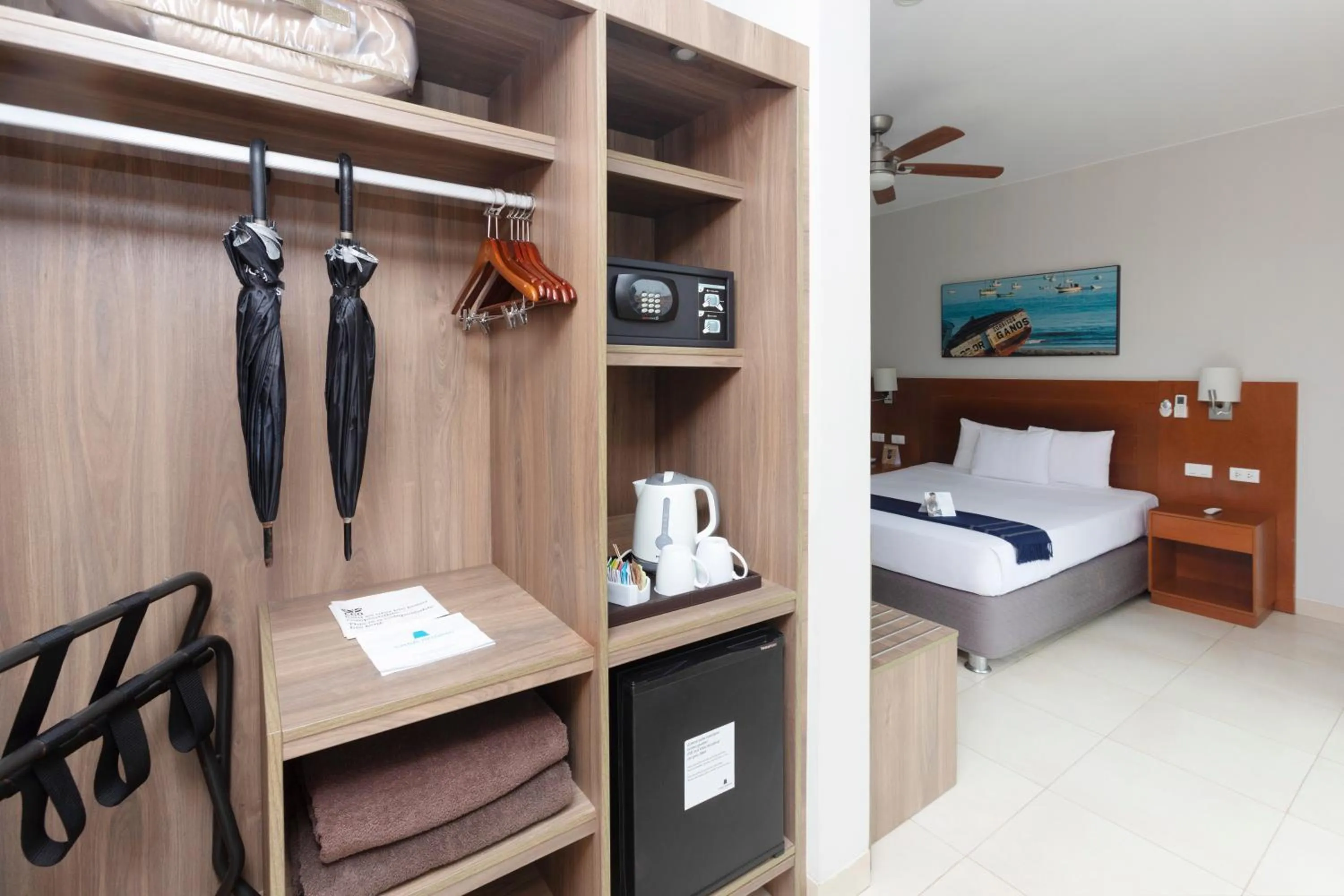 wardrobe, Bed in Casa Andina Select Zorritos Tumbes