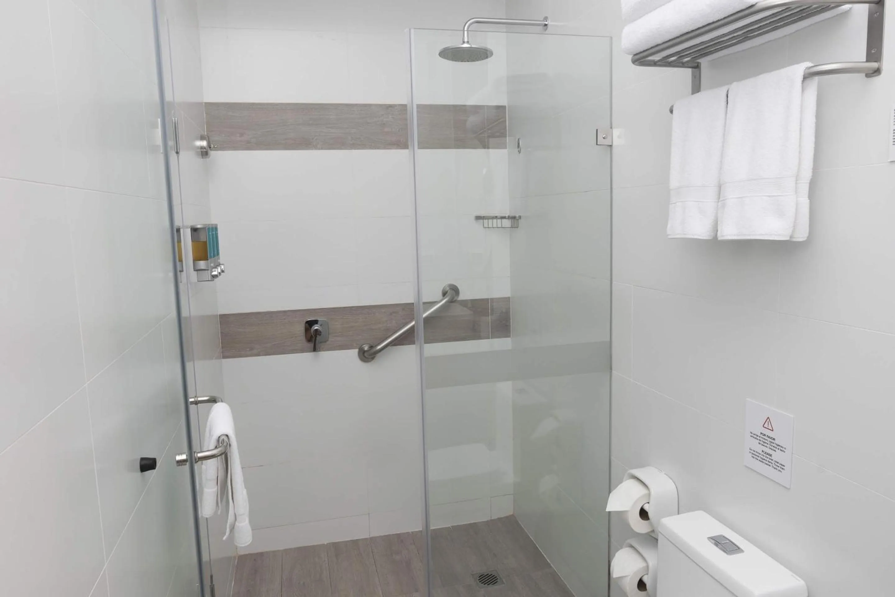 Shower in Casa Andina Select Zorritos Tumbes