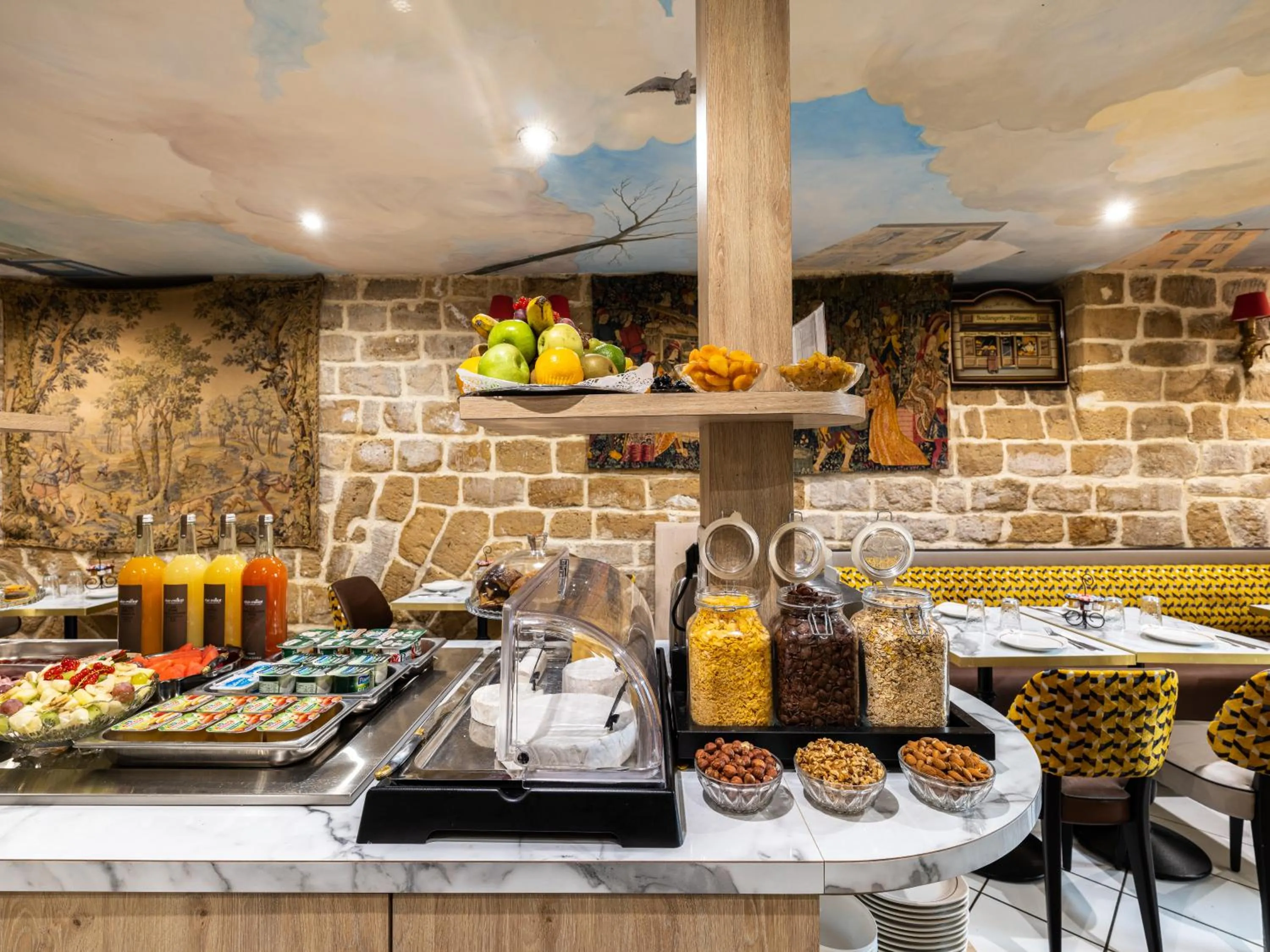 Breakfast in Hotel Minerve