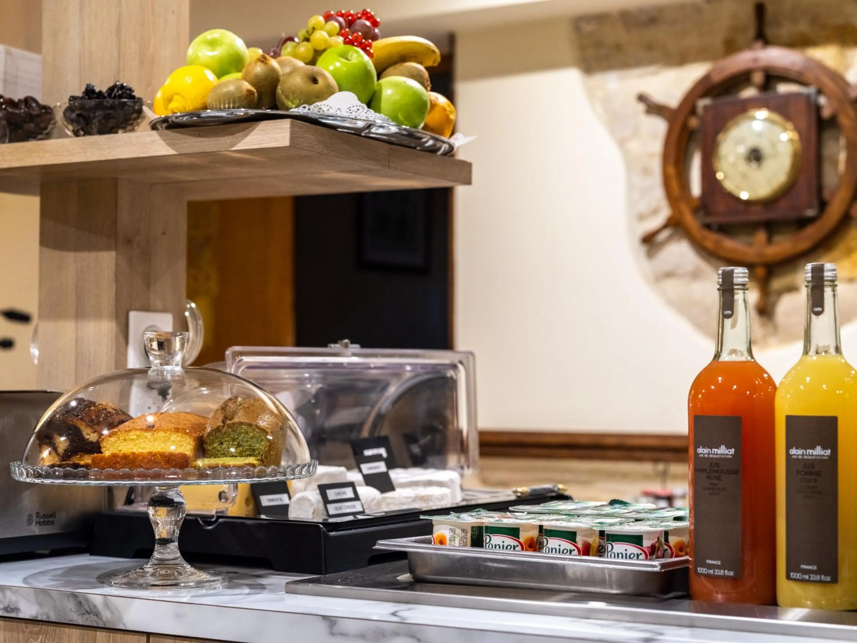 Breakfast in Hotel Minerve