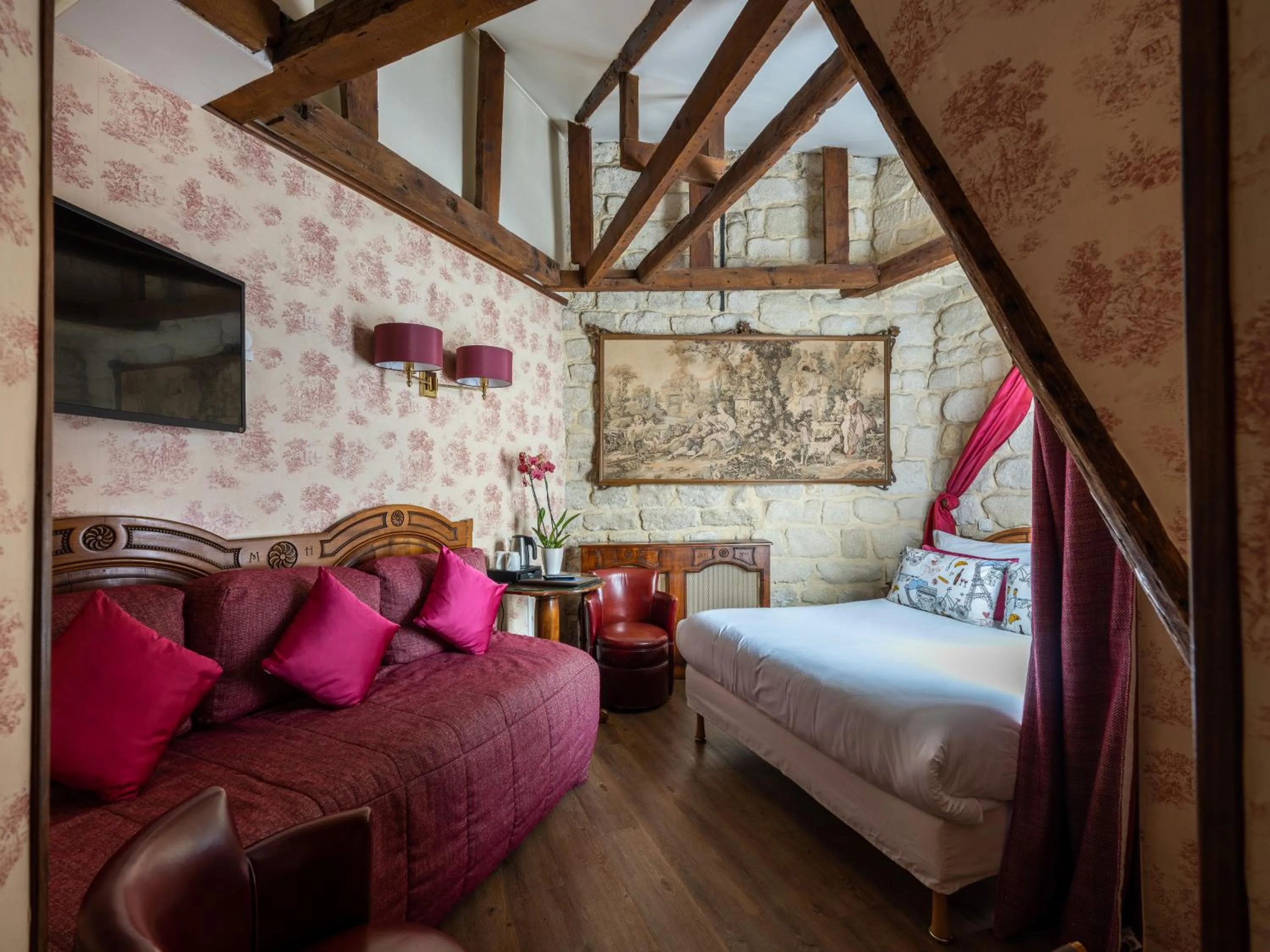 Bed in Hotel Minerve