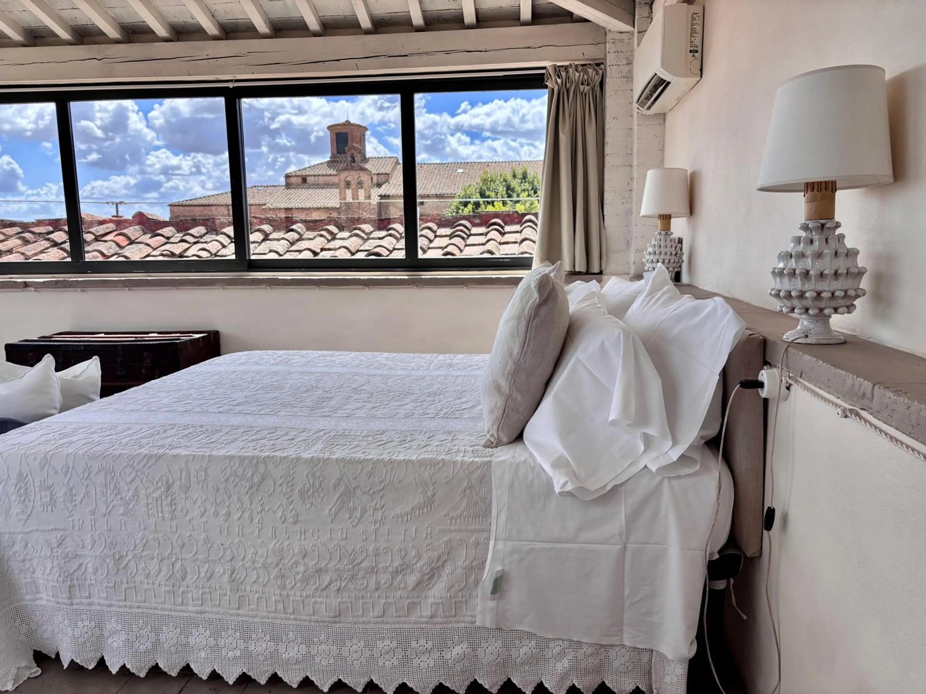 Bed in 1550 Residenza d’Epoca