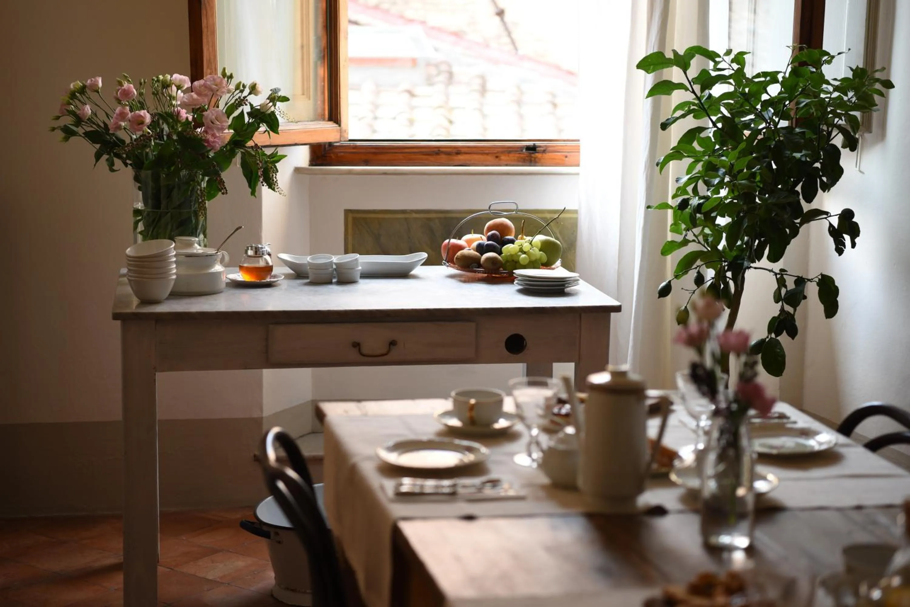 Continental breakfast in 1550 Residenza d’Epoca