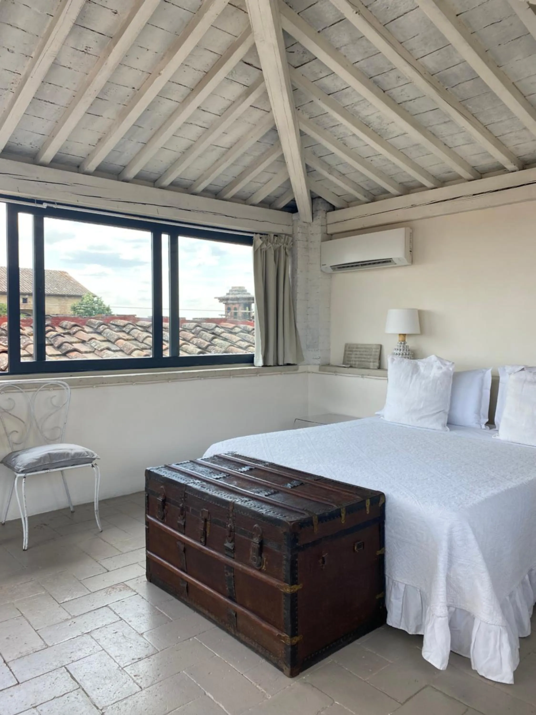 Bed in 1550 Residenza d’Epoca