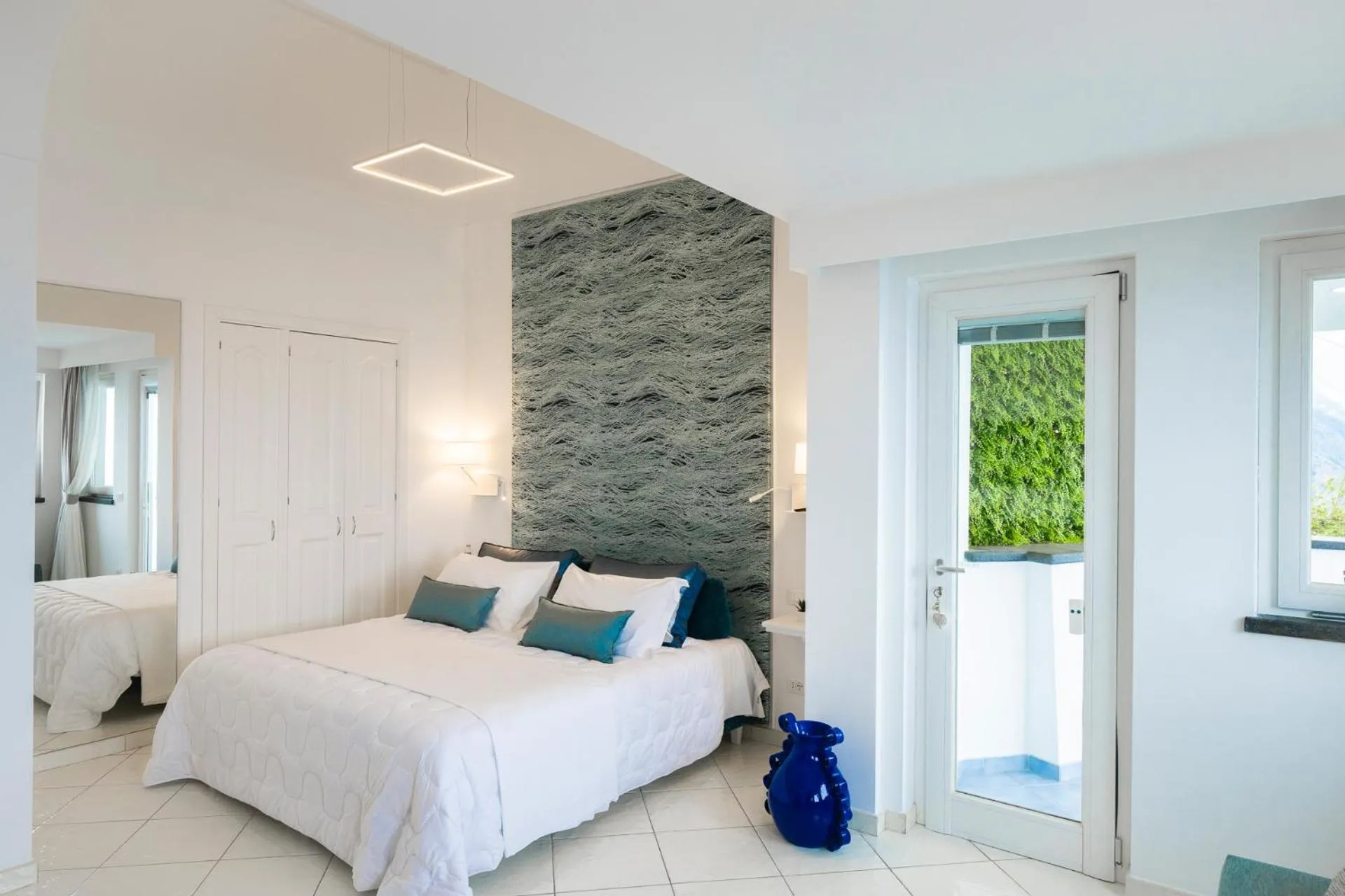 Bed in La Divina Amalfi Coast