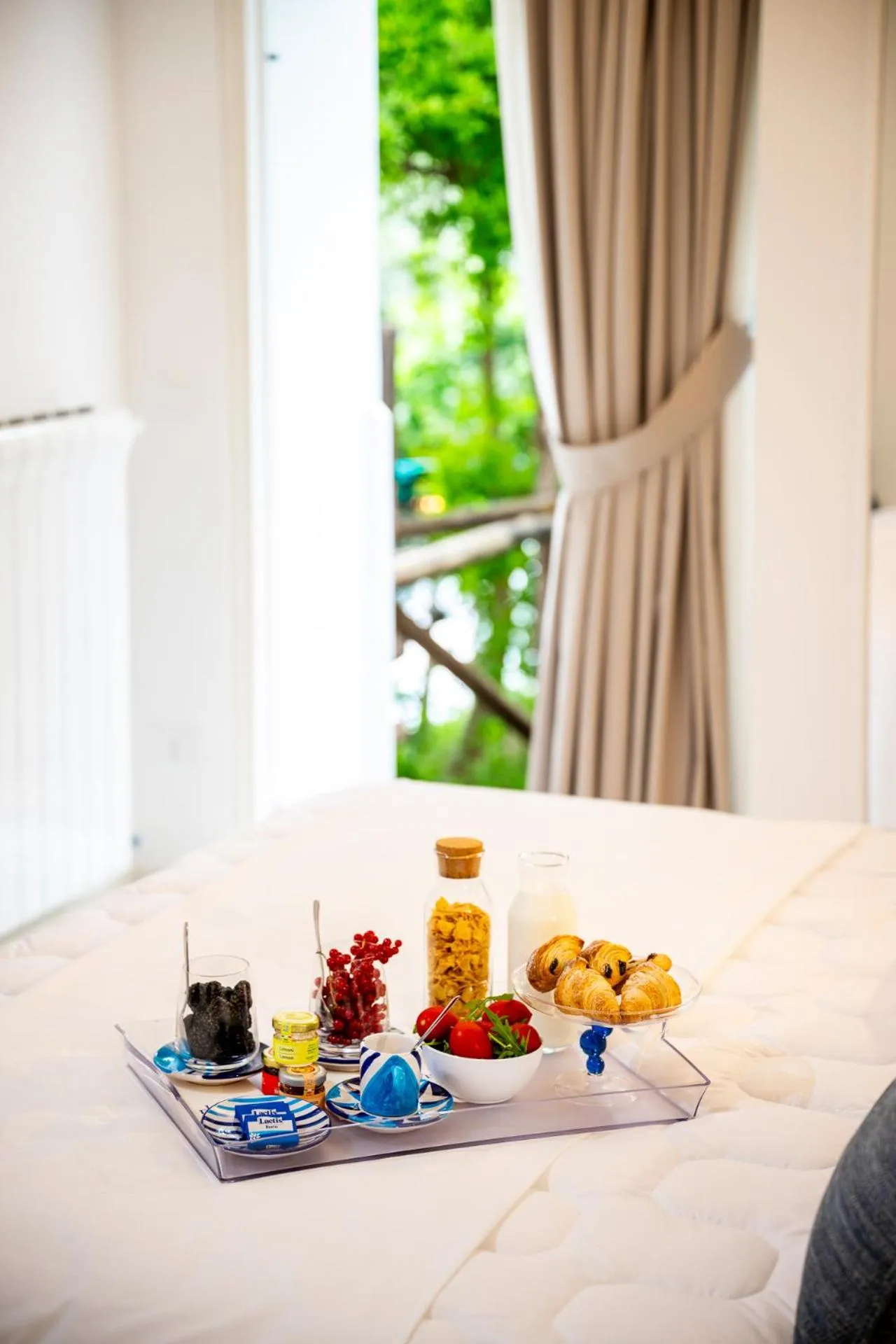 Bed in La Divina Amalfi Coast