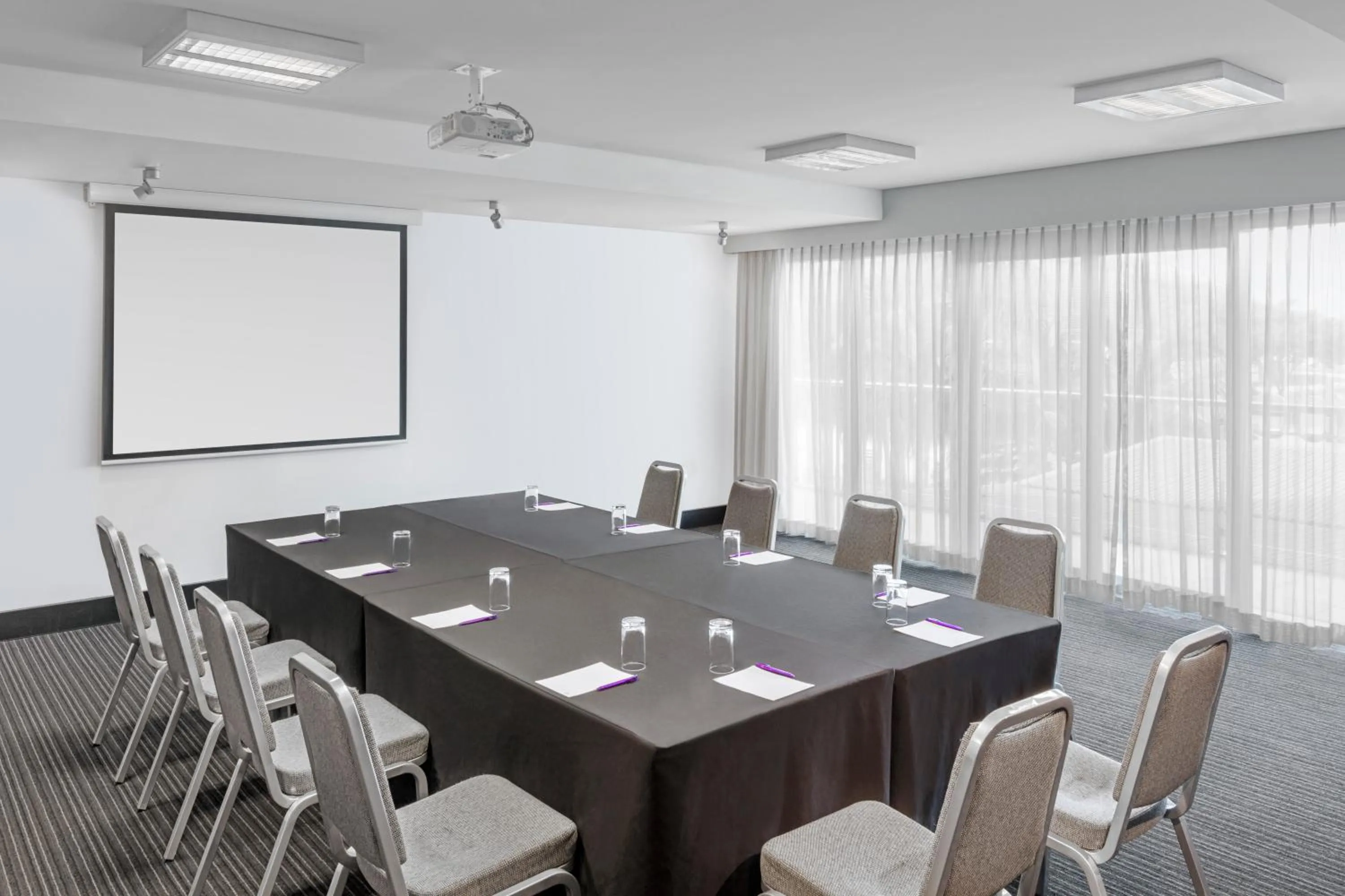 Meeting/conference room in Vibe Hotel Darwin Waterfront
