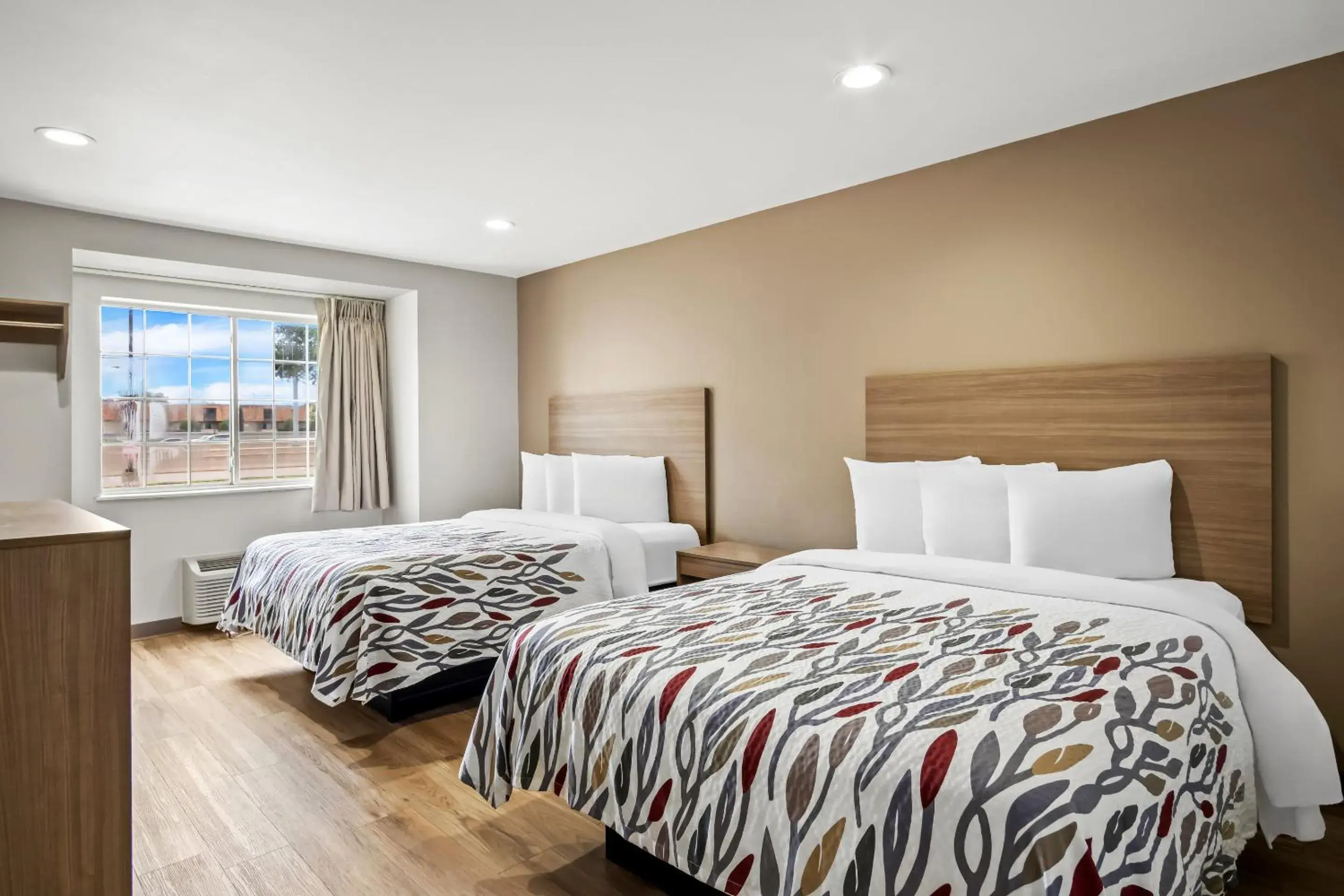 Deluxe Room with Two Queen Beds Disability Access Roll-In Shower Non-Smoking in Red Roof Inn & Suites Euless - DFW Airport Southwest Deluxe Room with Two Queen Beds Disability Access Roll-In Shower Non-Smoking in Red Roof Inn & Suites Euless - DFW Airport Southwest