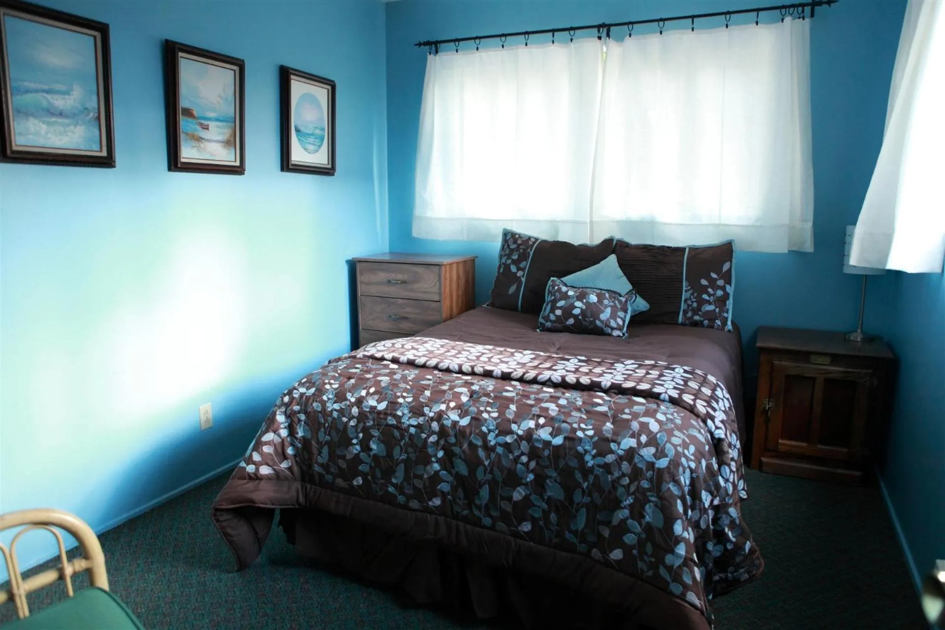 Bedroom in Sleepy Hollow Cabins & Hotel