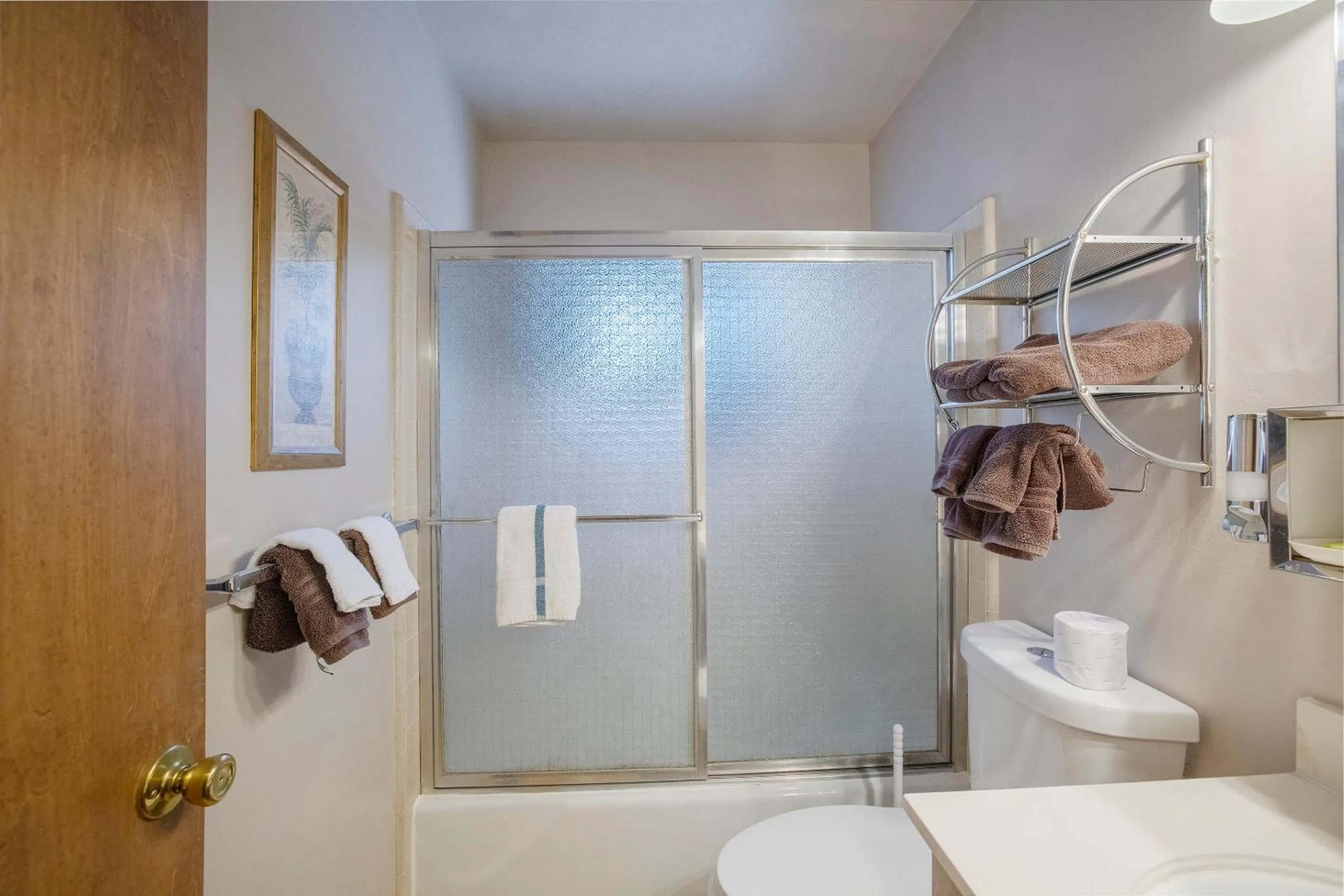 Bathroom in Sleepy Hollow Cabins & Hotel