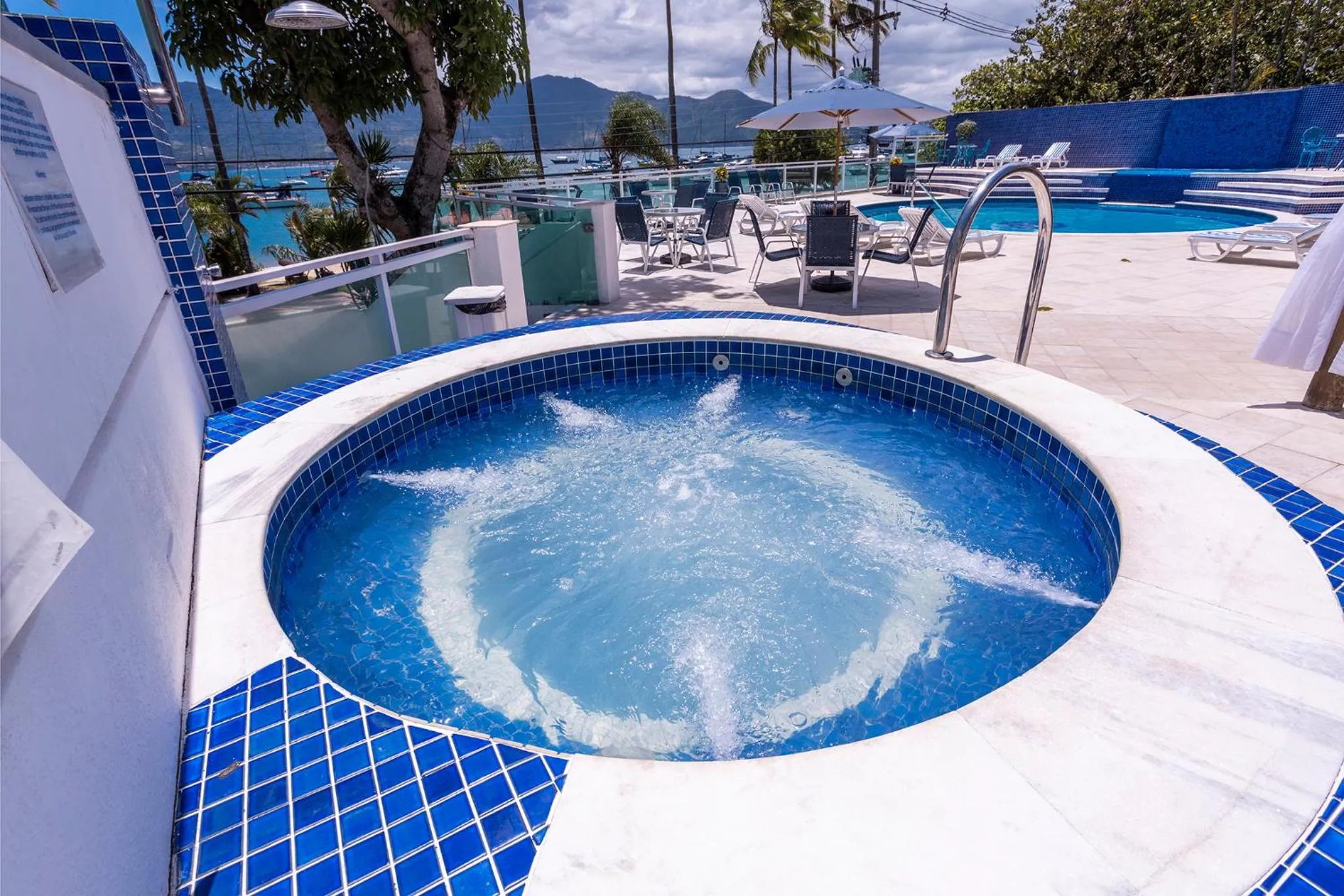 Hot Tub in Hotel Ilhabela