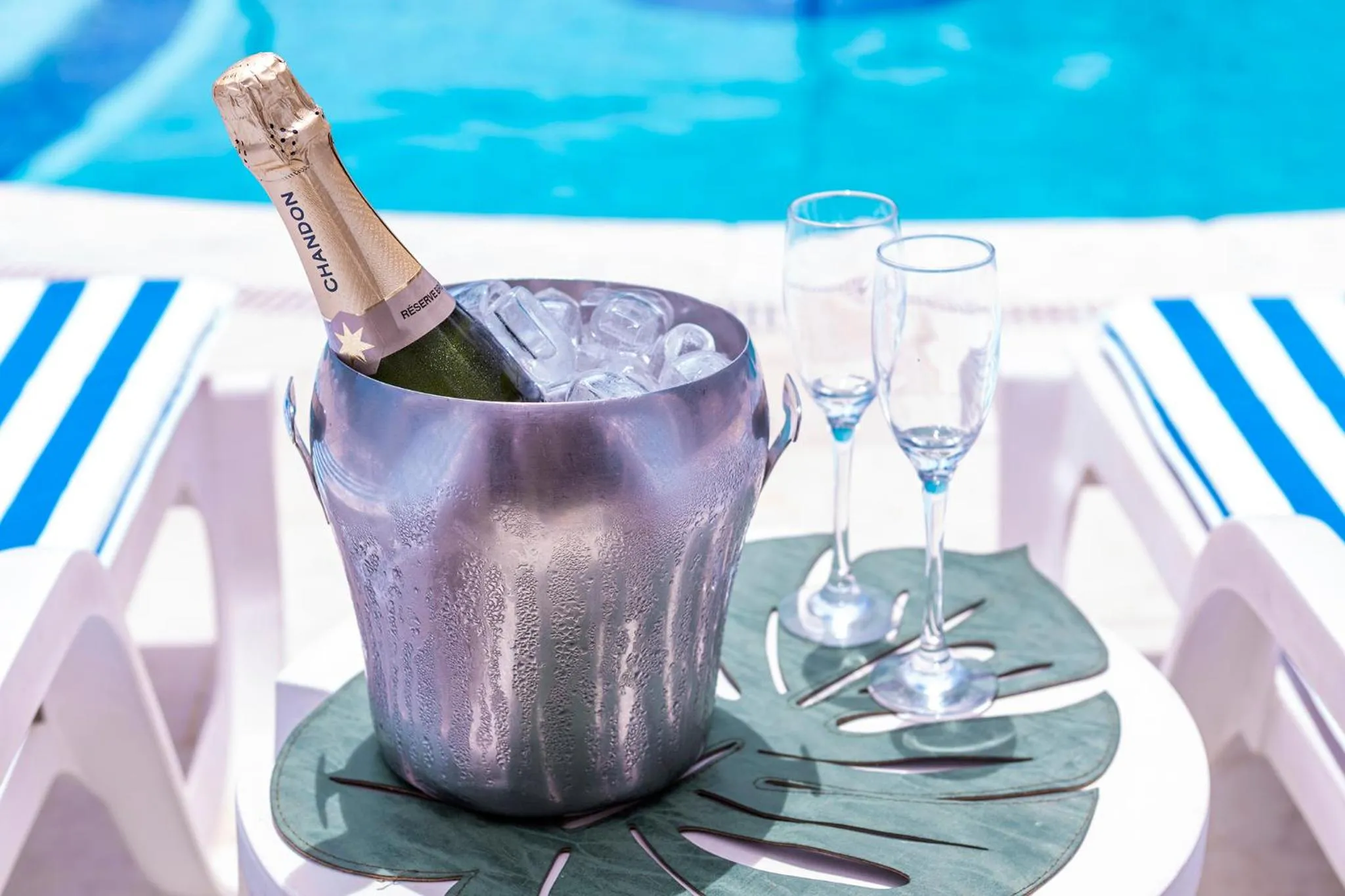 Swimming pool in Hotel Ilhabela