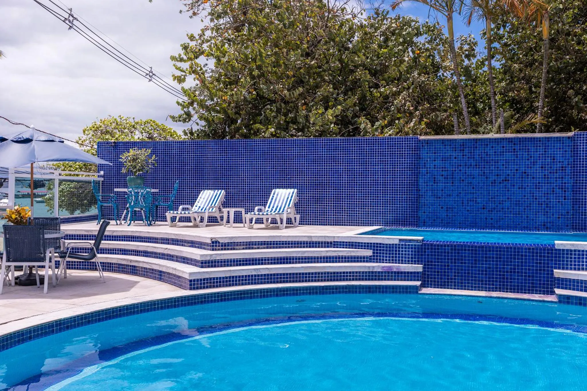 Swimming pool in Hotel Ilhabela