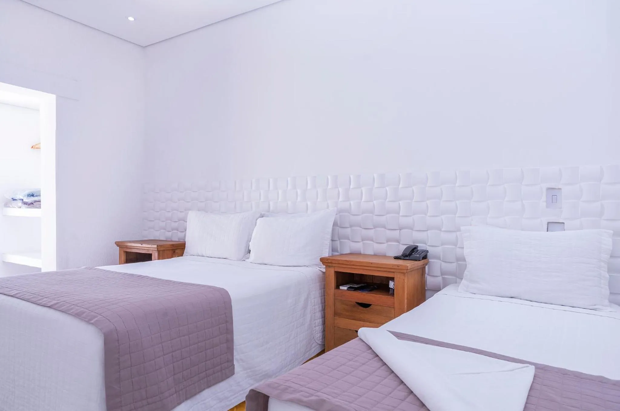 Photo of the whole room, Bed in Hotel Ilhabela