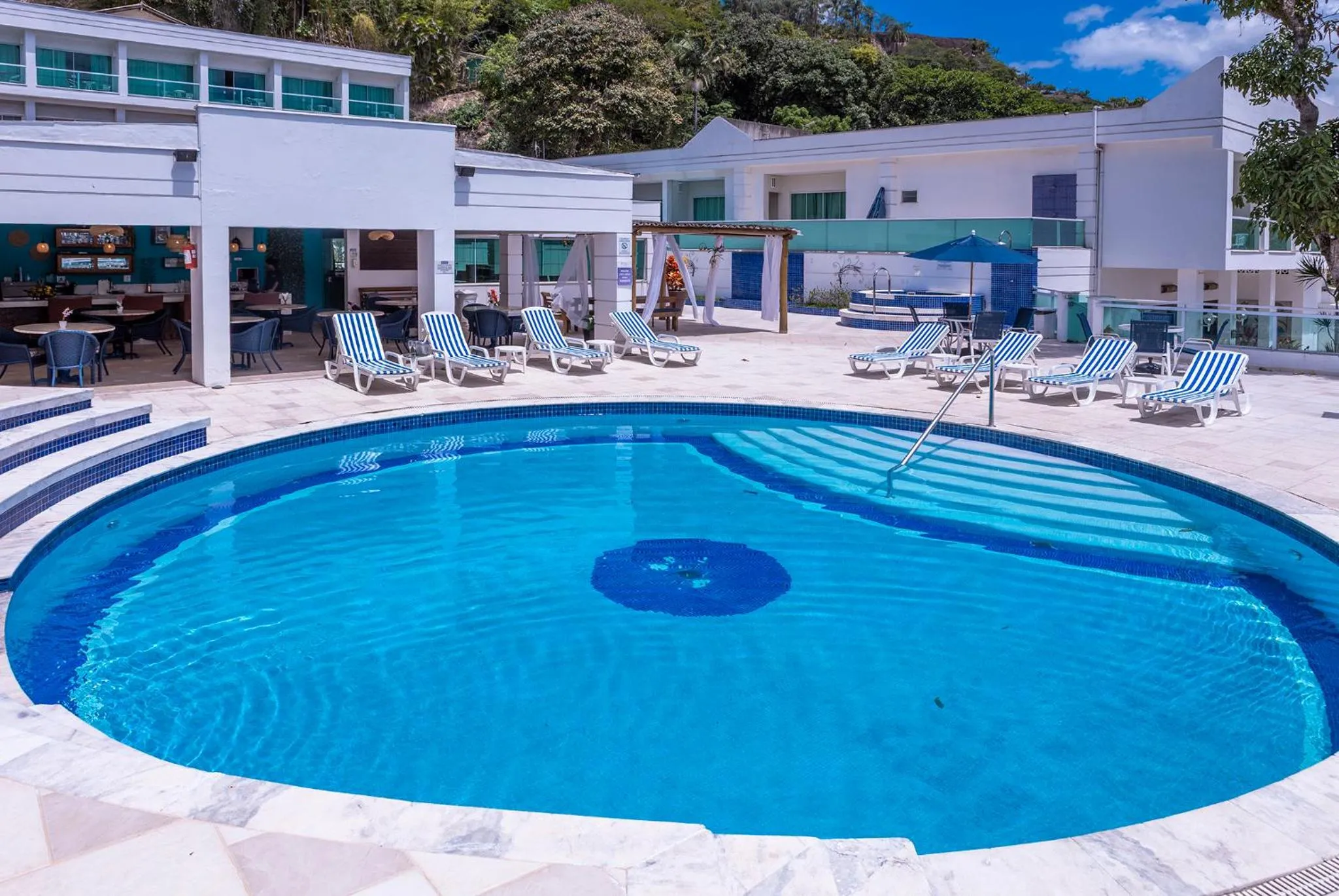 Swimming pool in Hotel Ilhabela