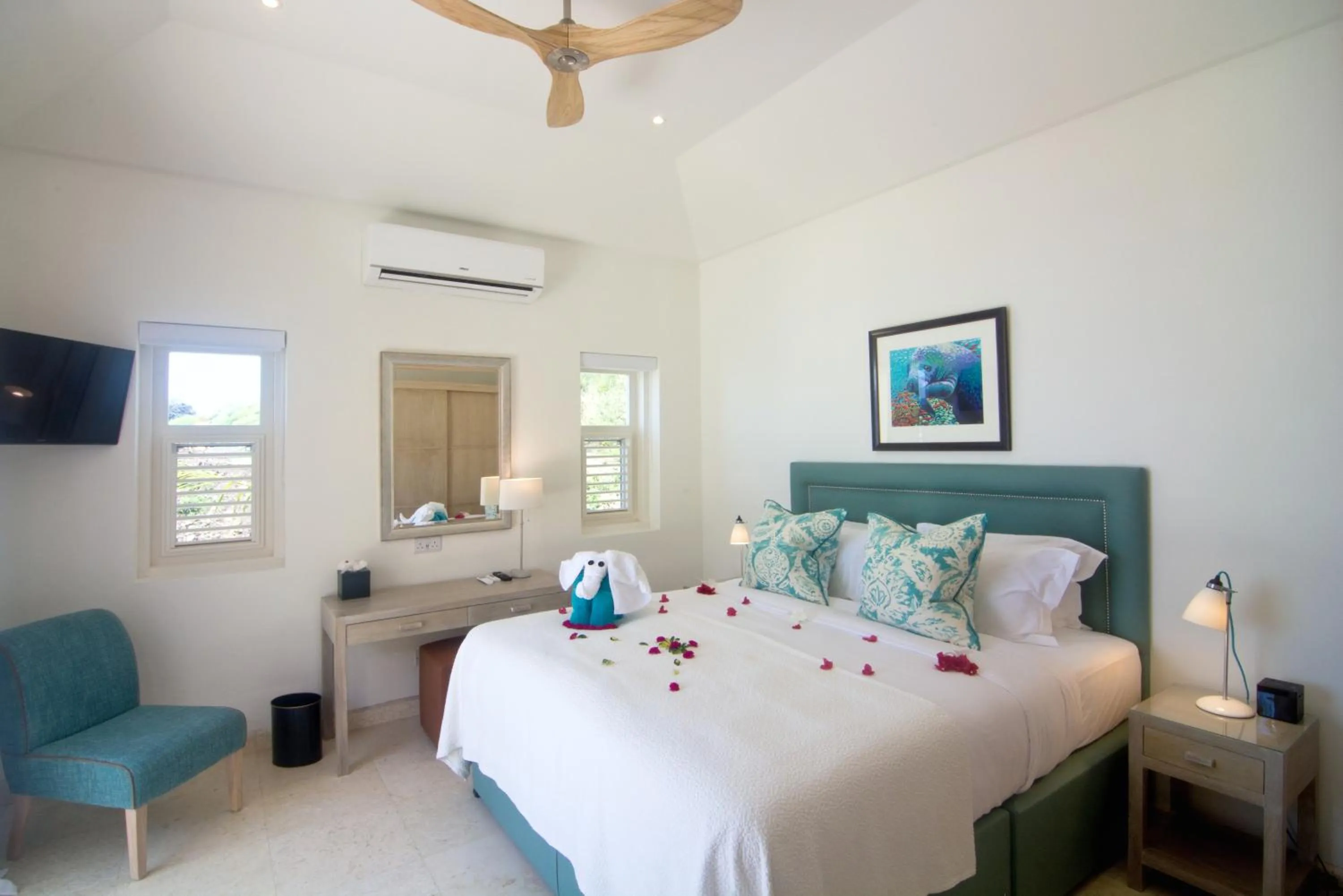 Bed in The Liming Bequia