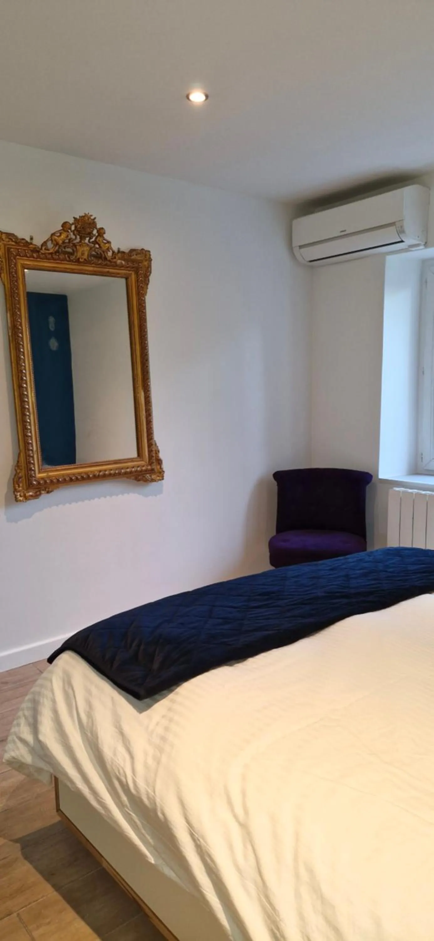 Bed in Le jardin bernard PERRIER