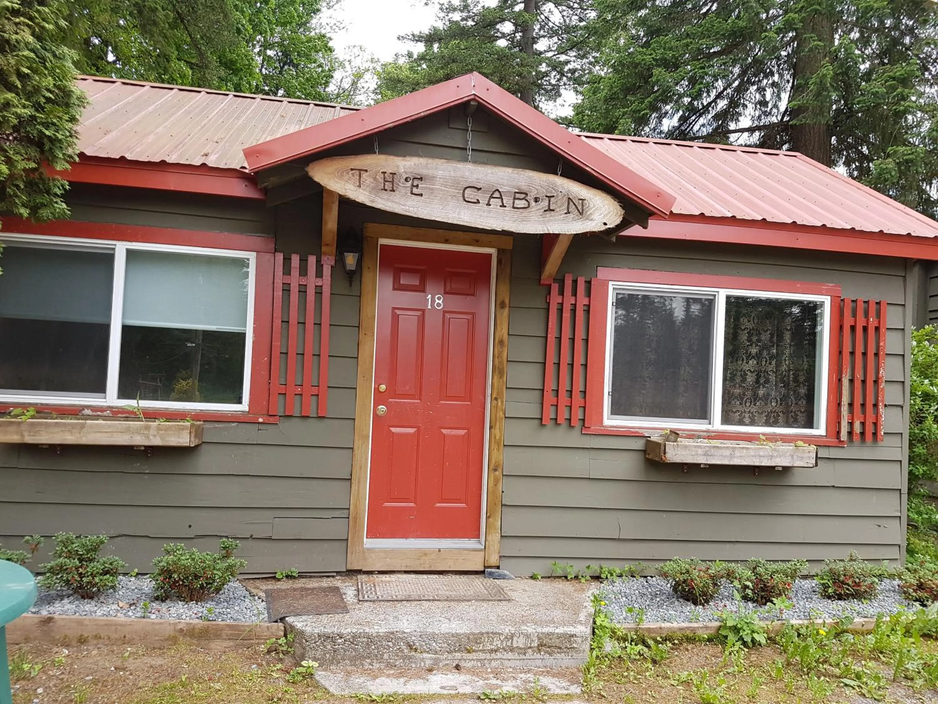 Property building in Holiday Motel & RV Resort