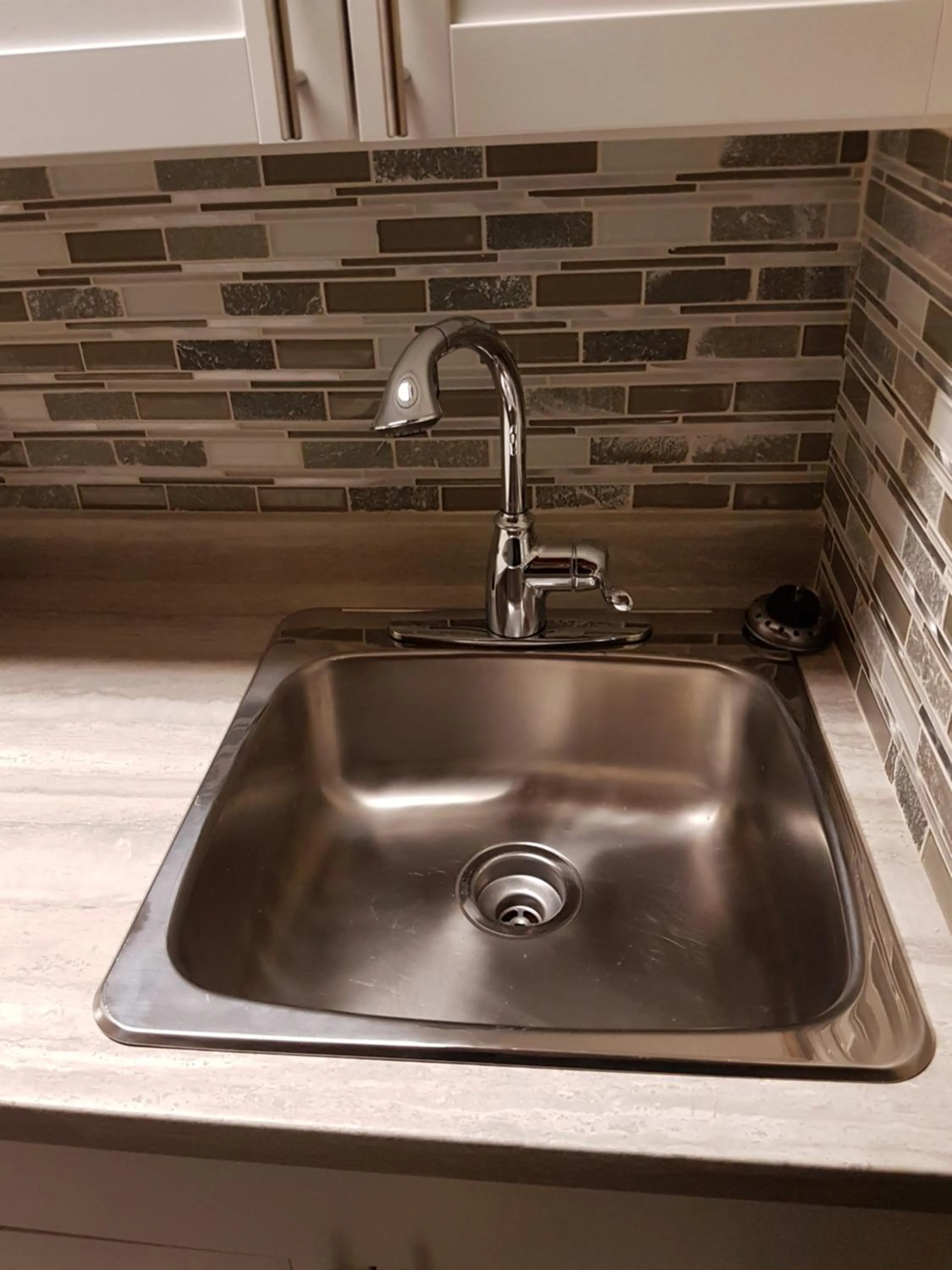 Kitchen or kitchenette in Holiday Motel & RV Resort