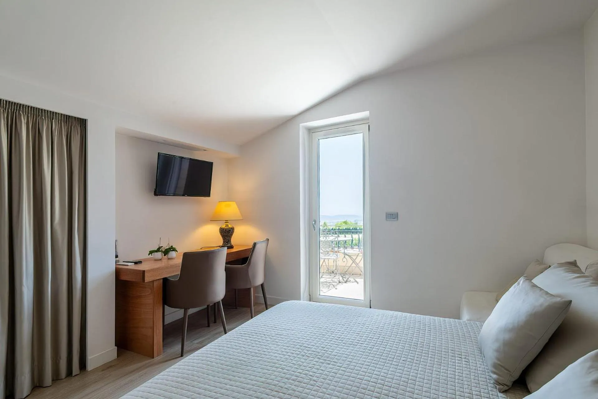 Bed in Villa dei Tigli Resort & SPA