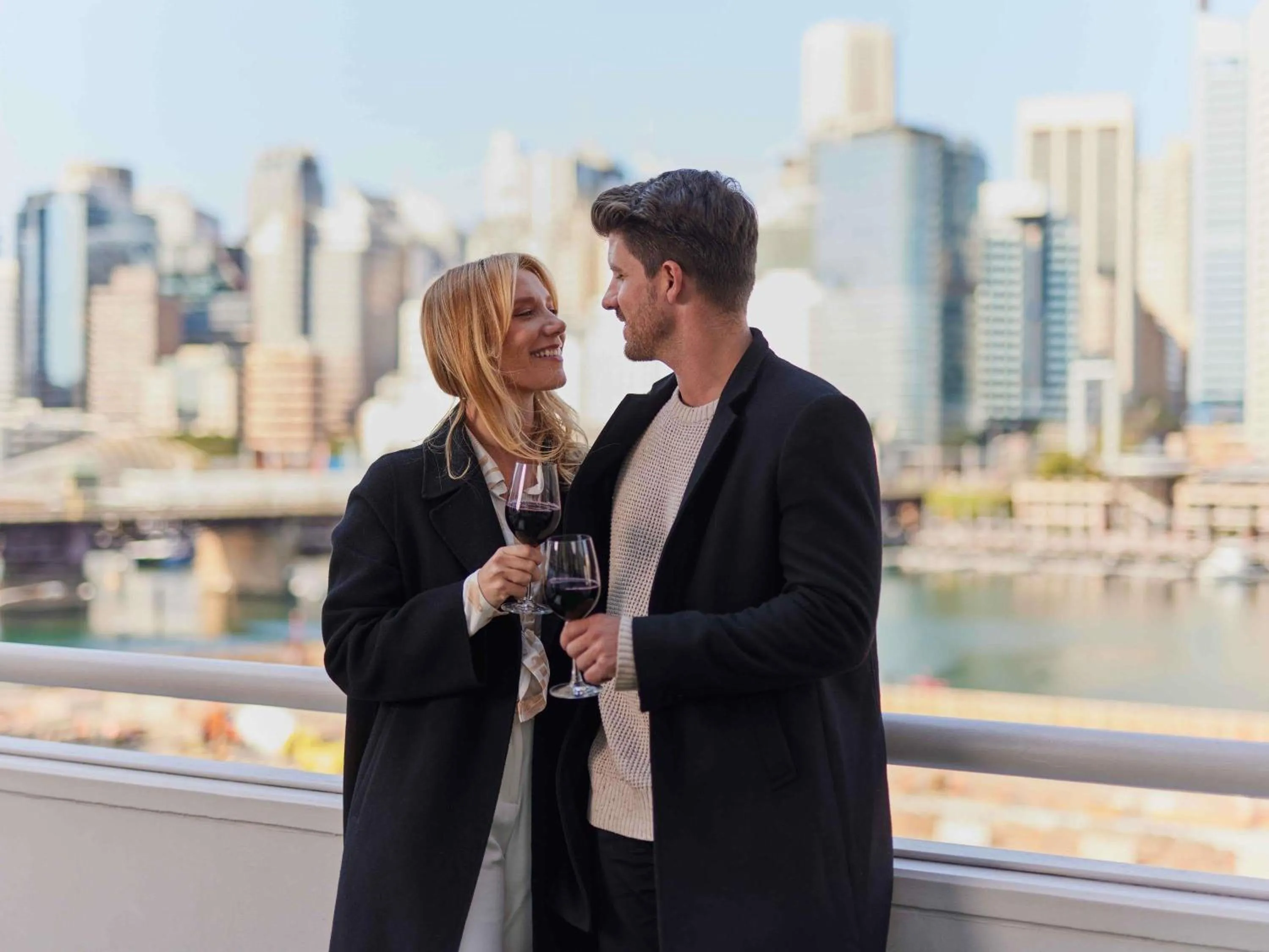 Bedroom in ibis Sydney Darling Harbour