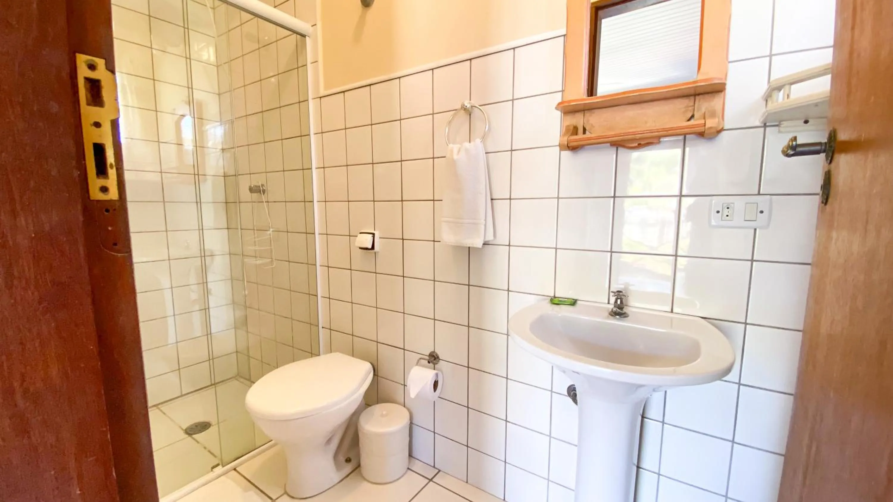 Bathroom in Pousada Montemar