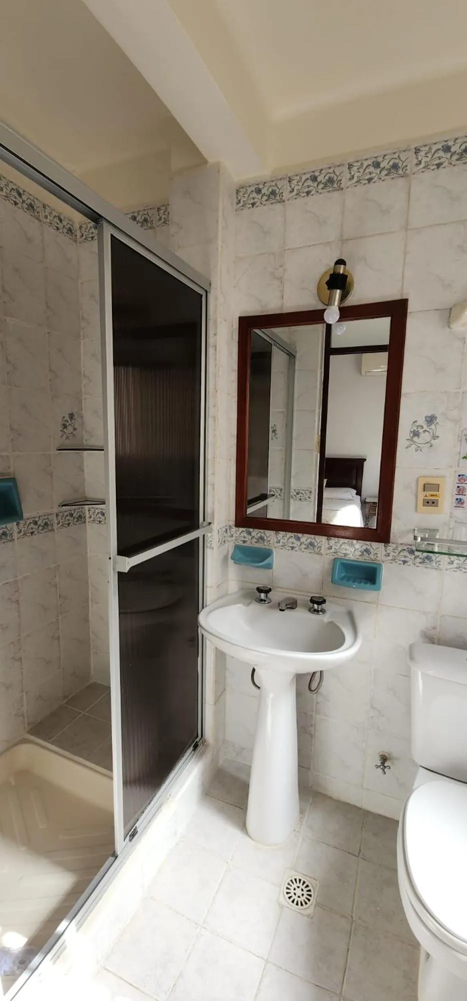 Shower in Hotel Carmen