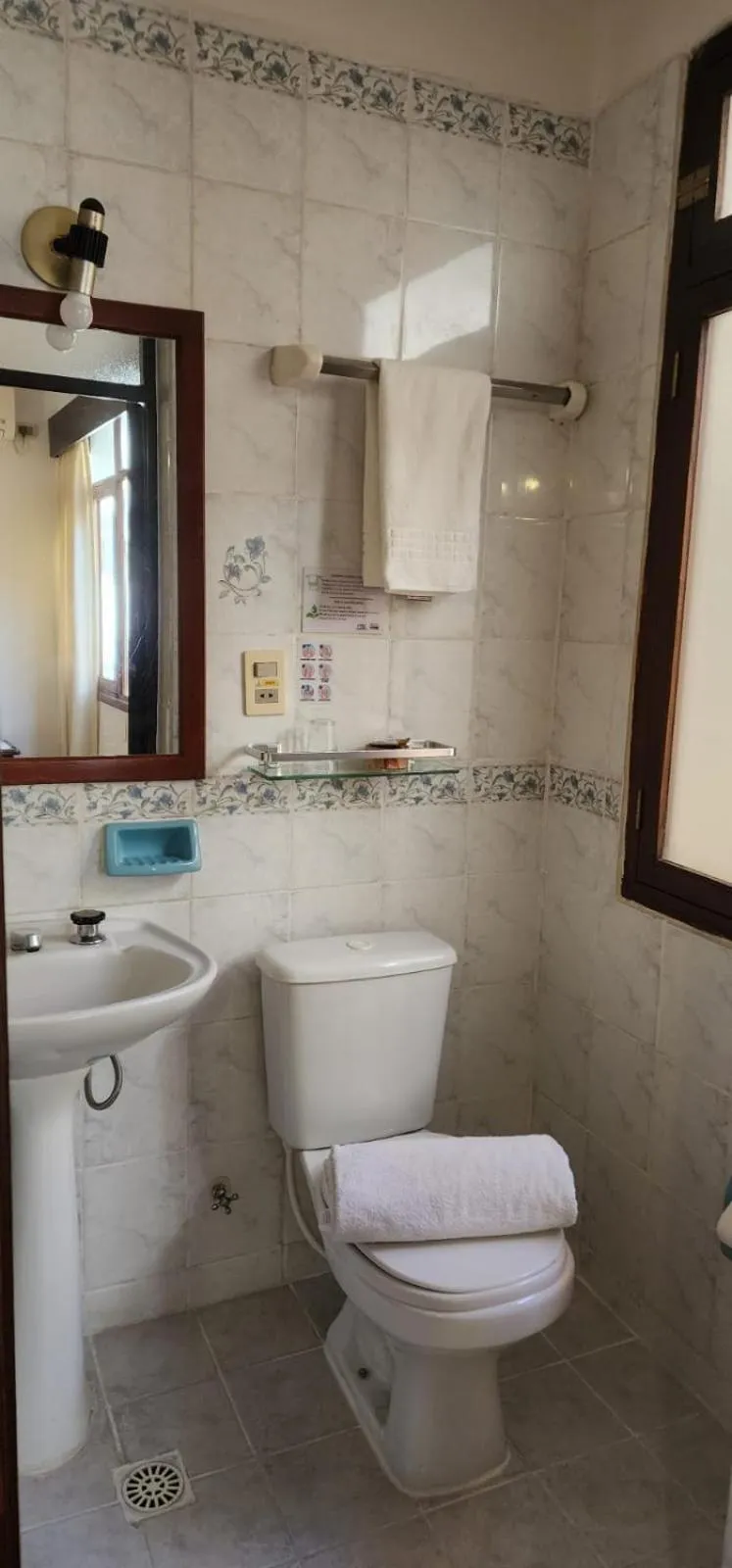 Toilet in Hotel Carmen