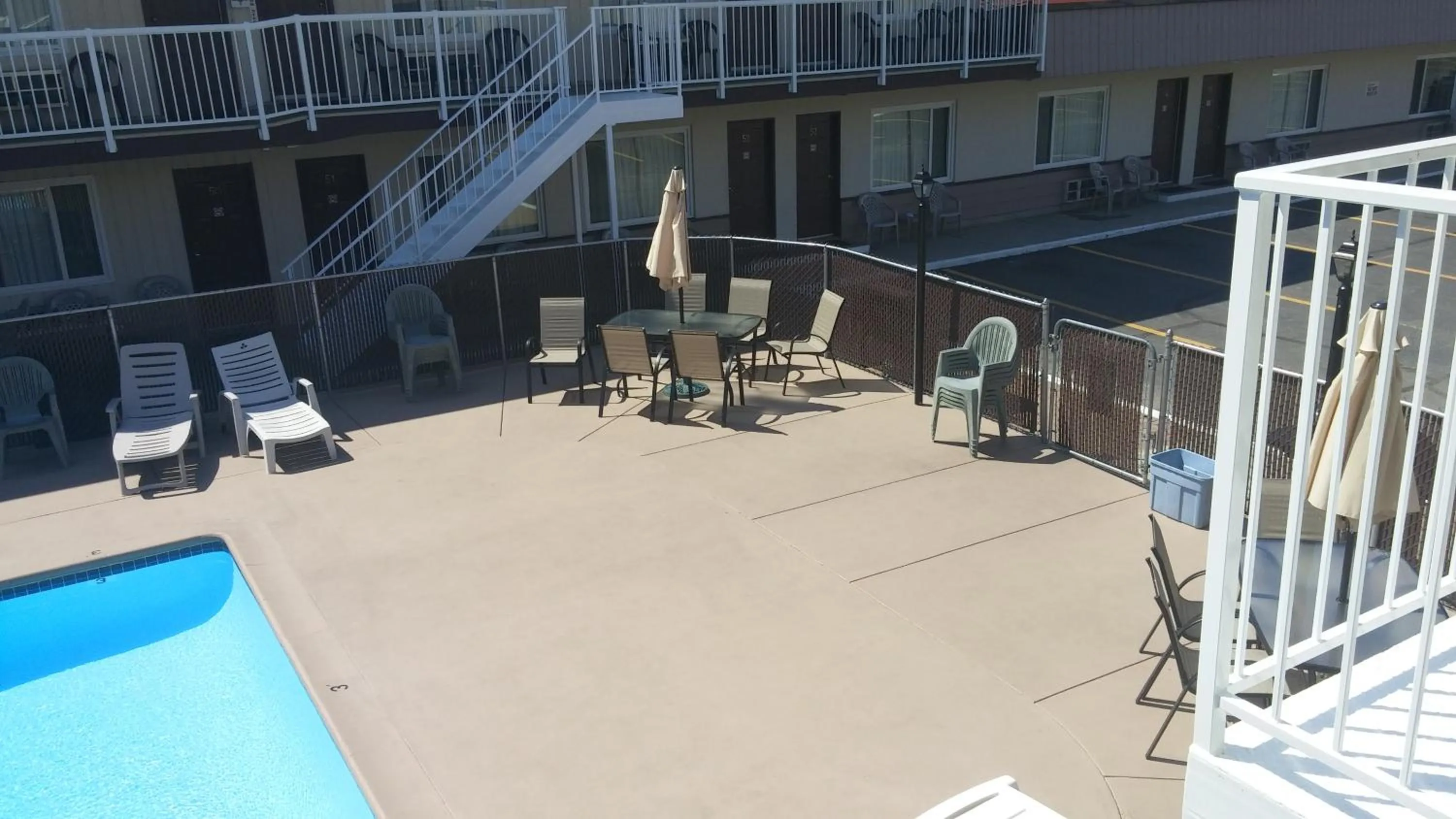 Pool view in Shoreline Resort Condominiums