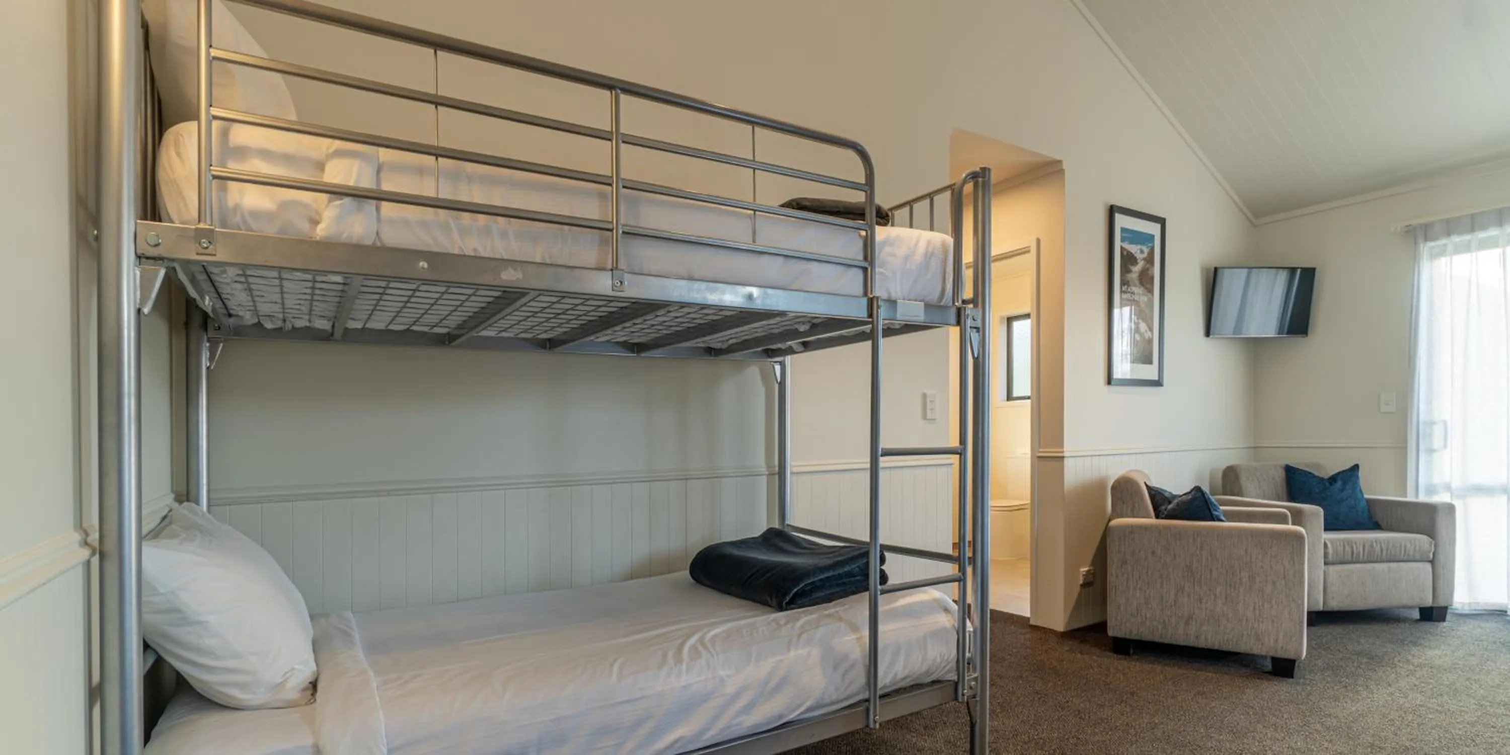 Bed in Wanaka Top 10 Holiday Park