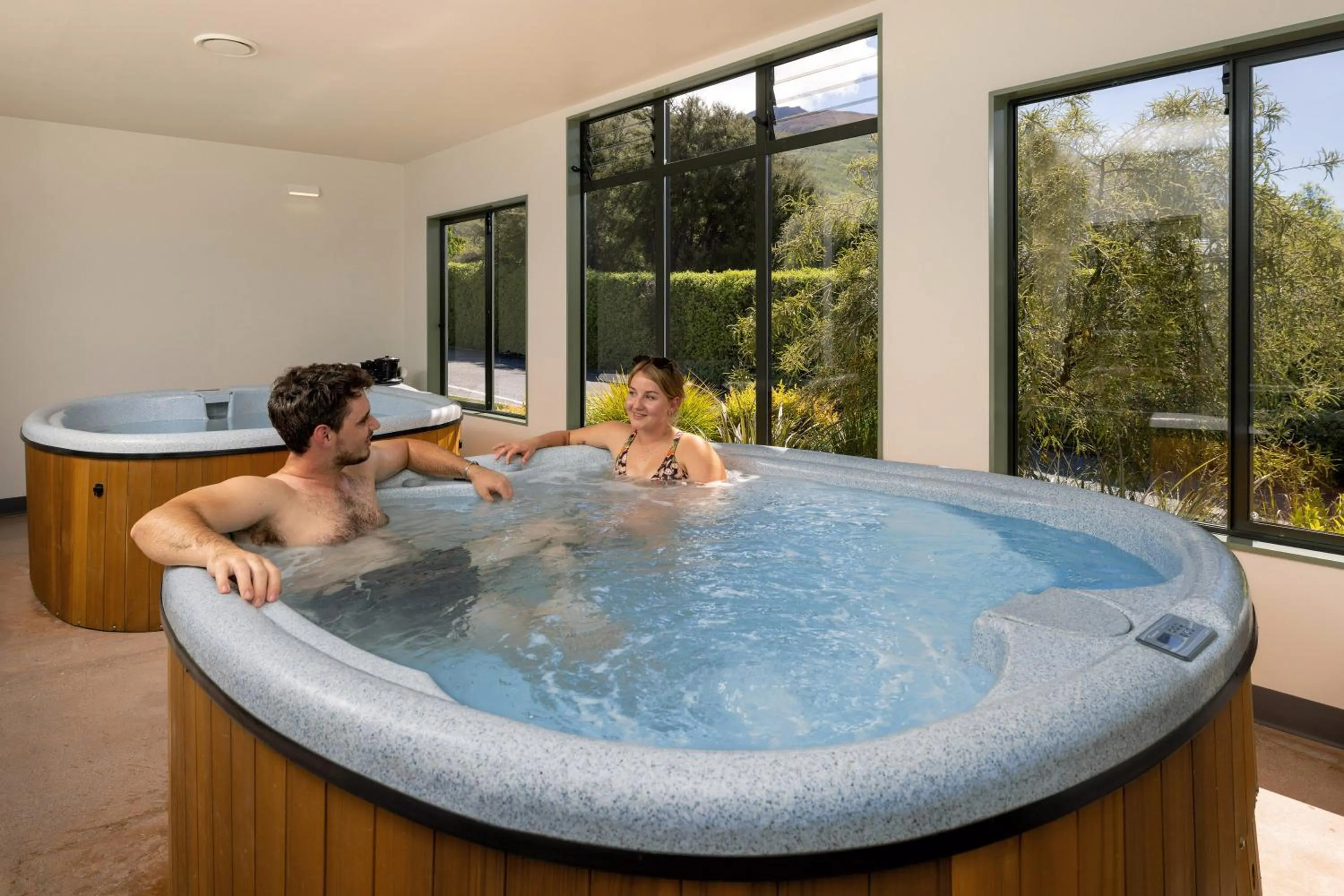 Hot Tub in Wanaka Top 10 Holiday Park