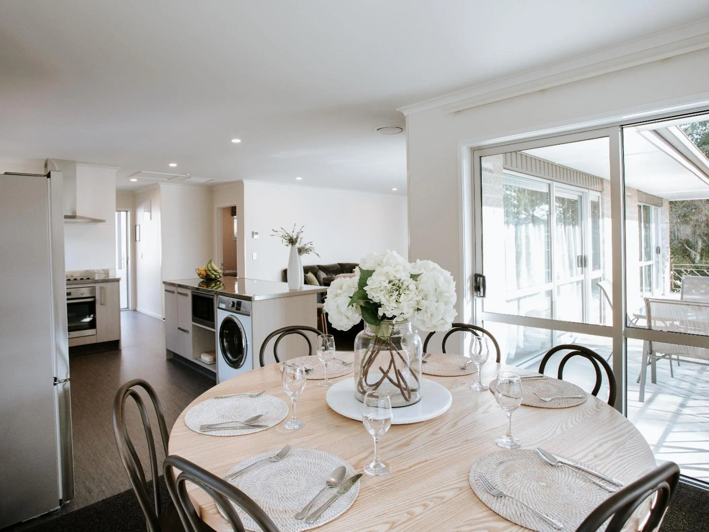 Dining area in Wanaka Top 10 Holiday Park