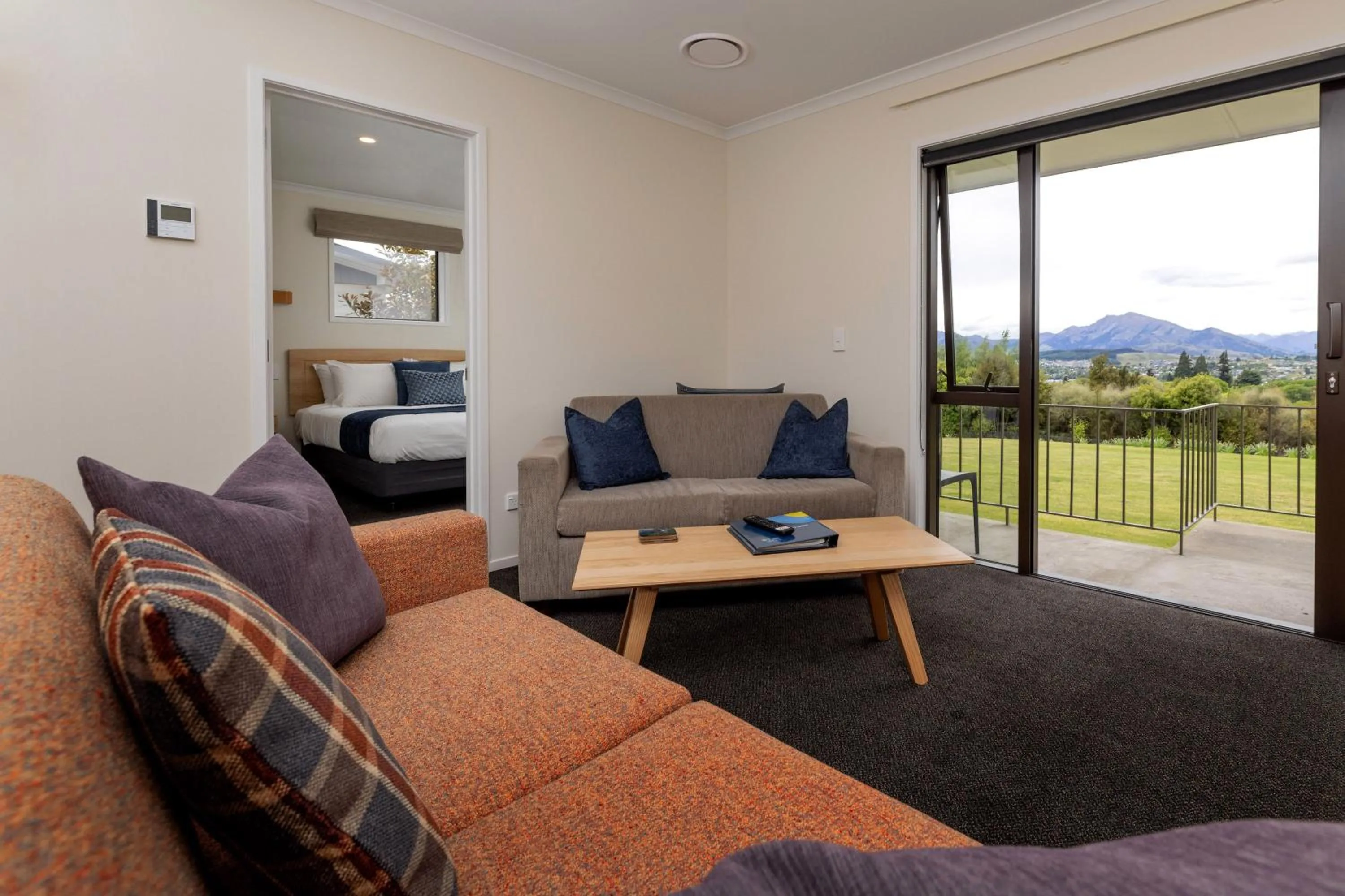 Bed in Wanaka Top 10 Holiday Park