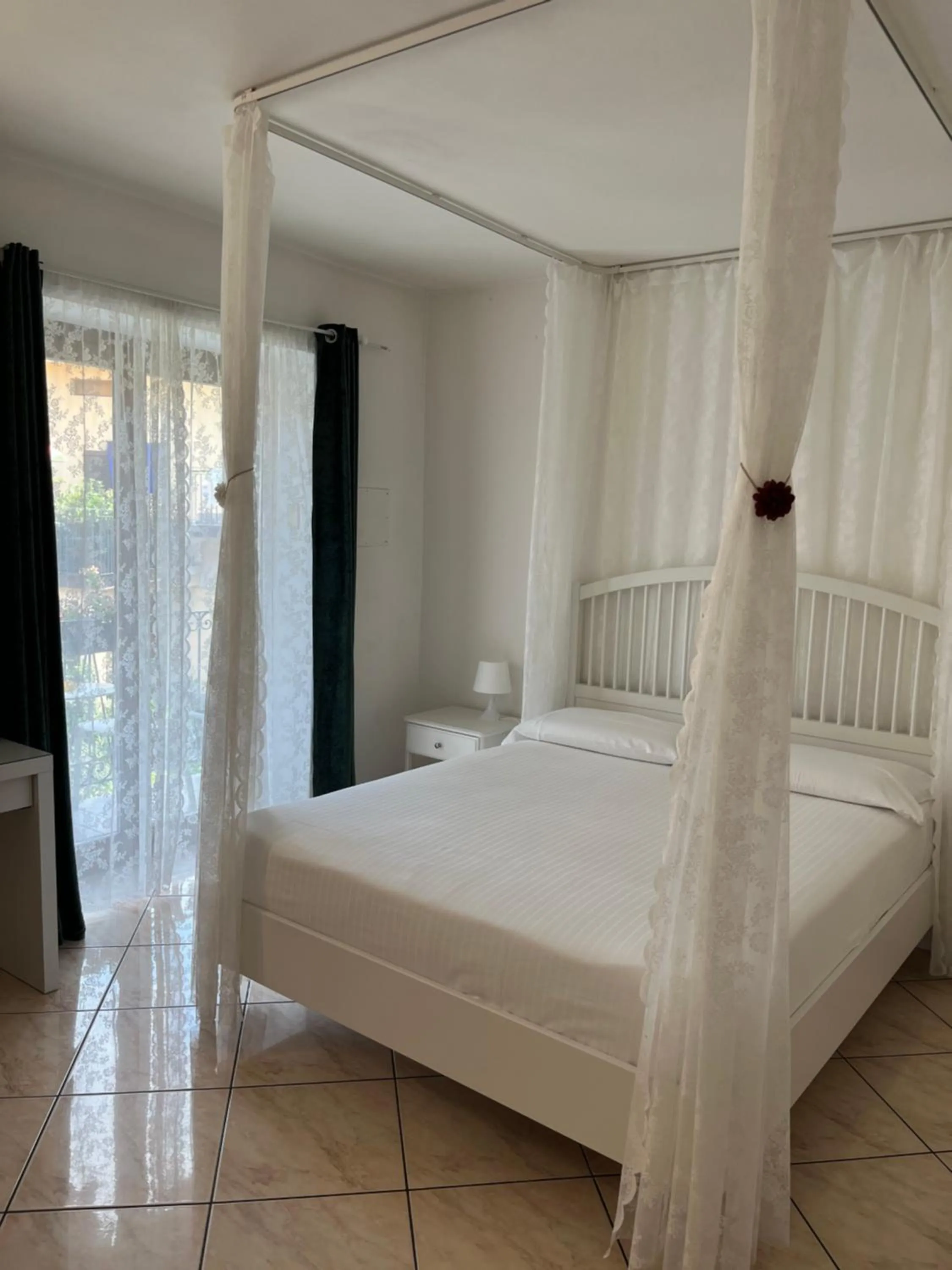 Deluxe Double Room with Balcony in CENTRALE