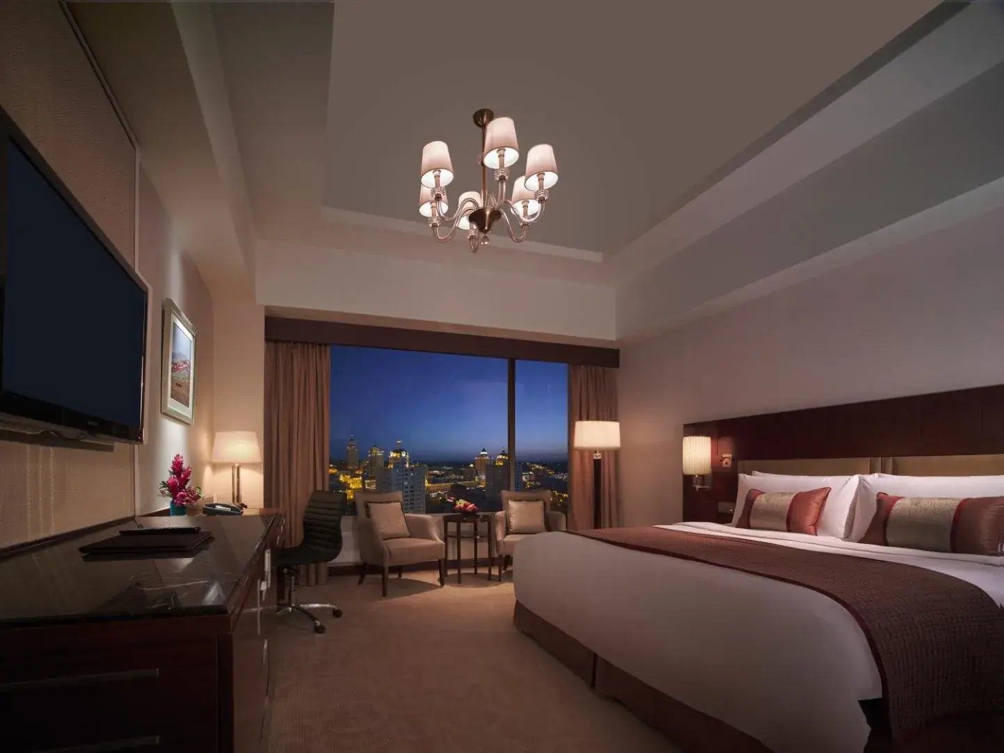 Deluxe King Room with City View in Shangri-La Manzhouli Deluxe King Room with City View in Shangri-La Manzhouli
