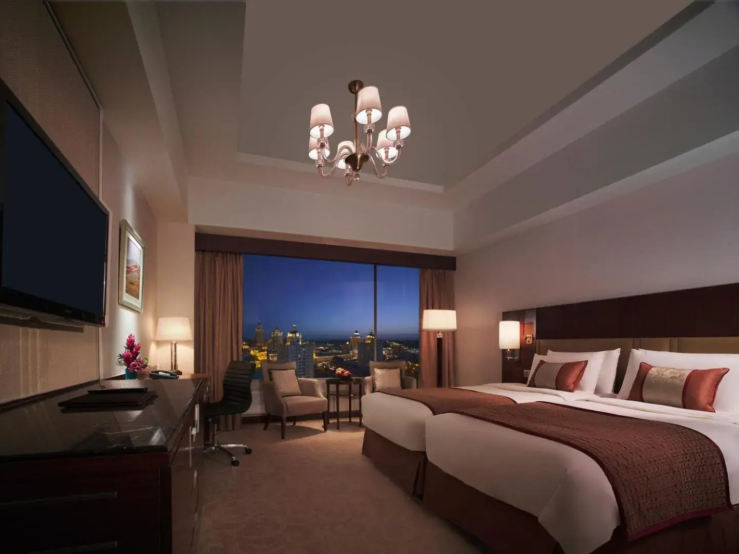 Deluxe Twin Room with City View in Shangri-La Manzhouli Deluxe Twin Room with City View in Shangri-La Manzhouli