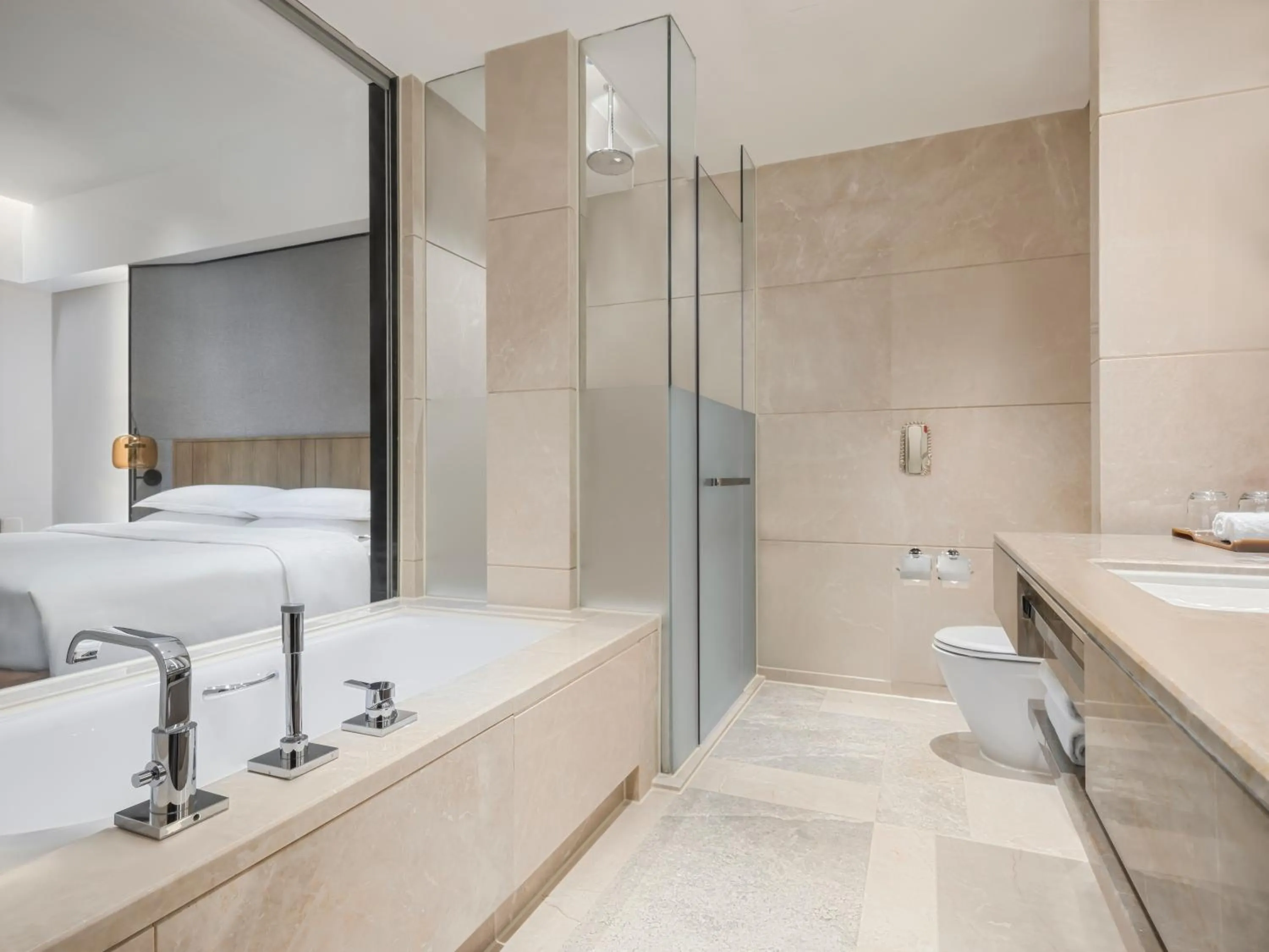 Toilet in Sheraton Guangzhou Hotel