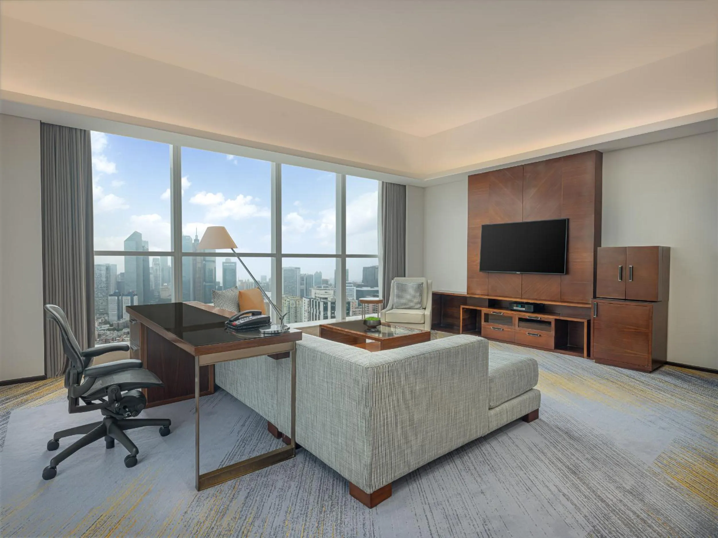 Living room in Sheraton Guangzhou Hotel
