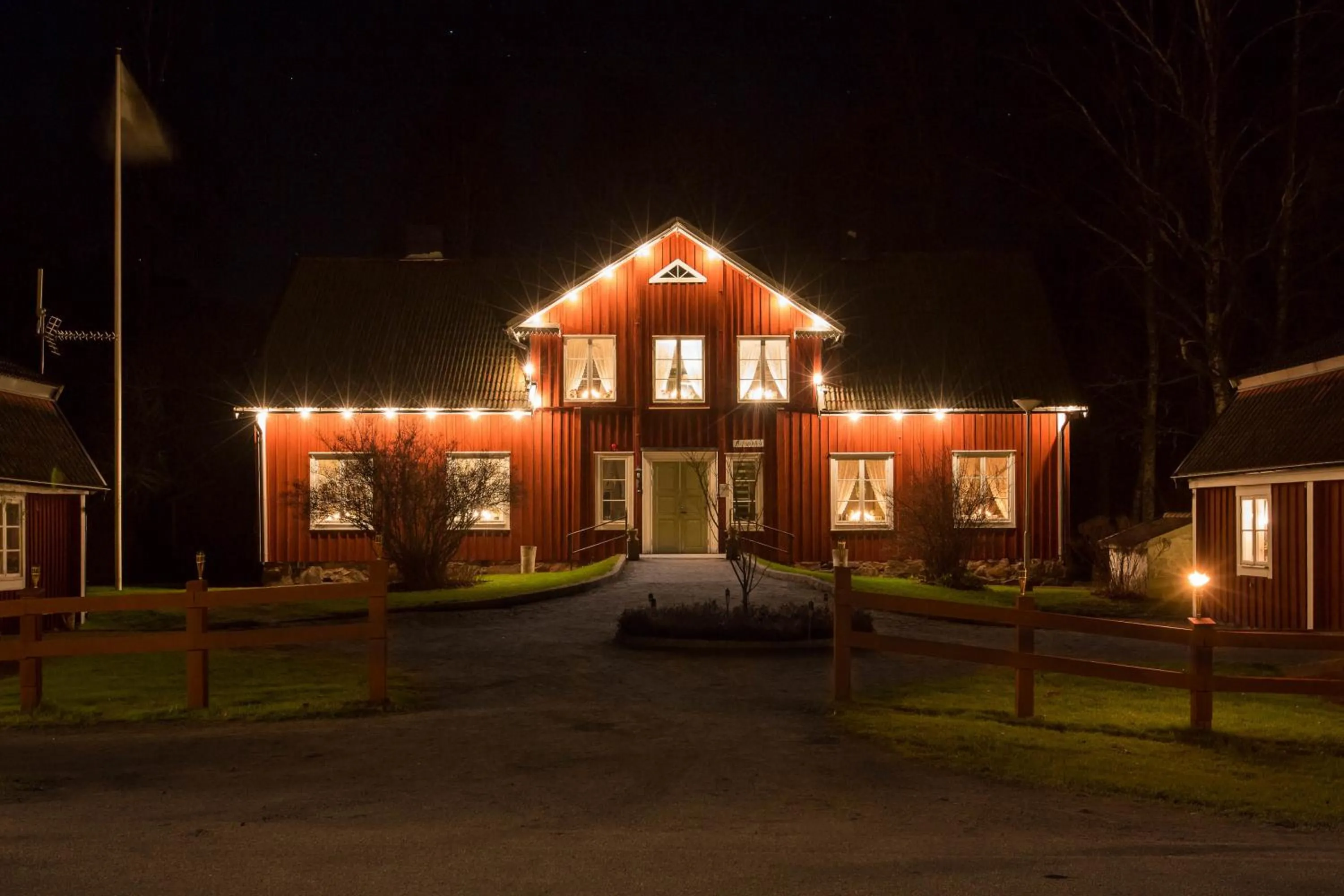 Facade/entrance in STF Korrö Gårdshotell
