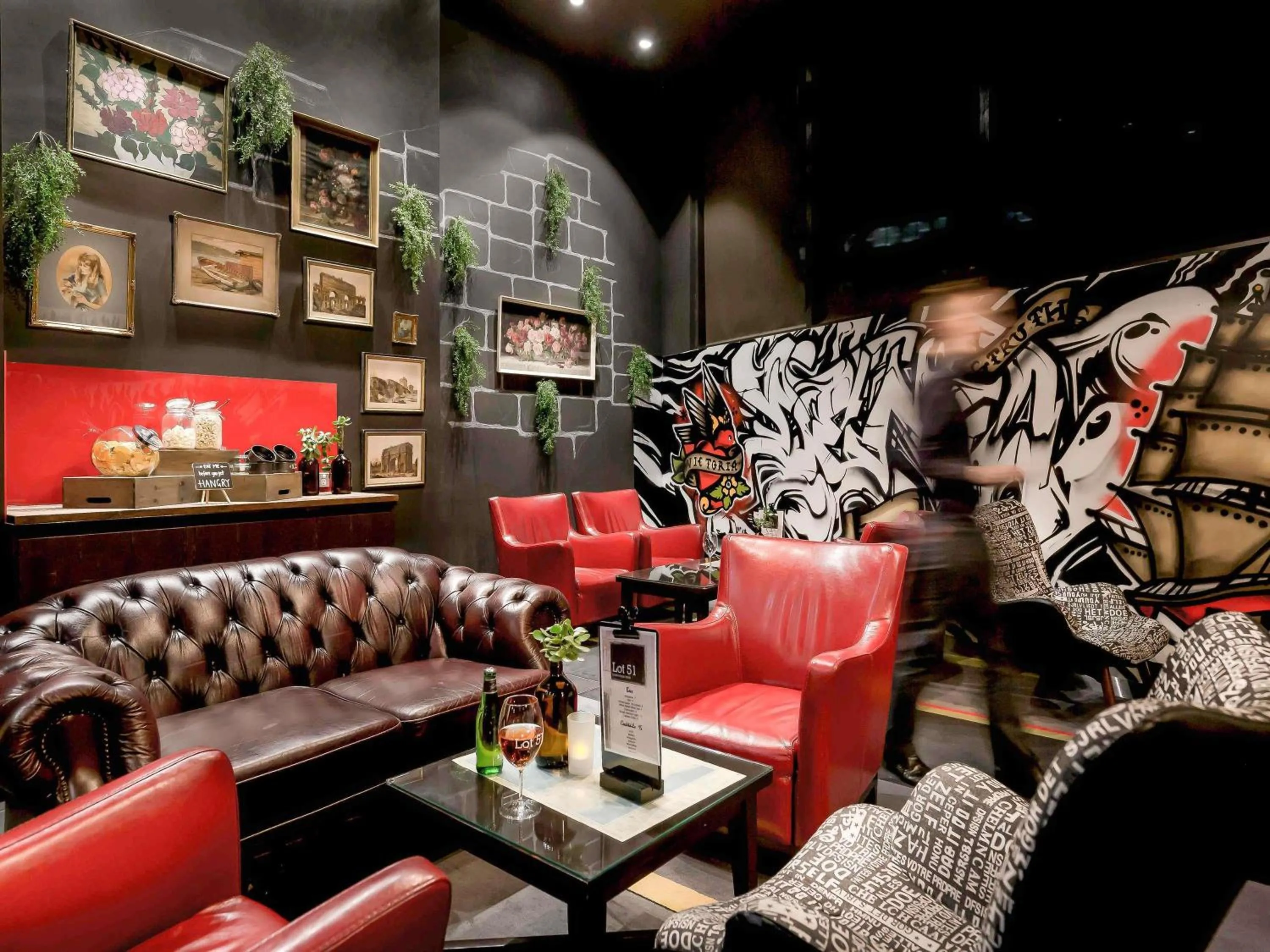 Lounge or bar in ibis Sydney Barangaroo