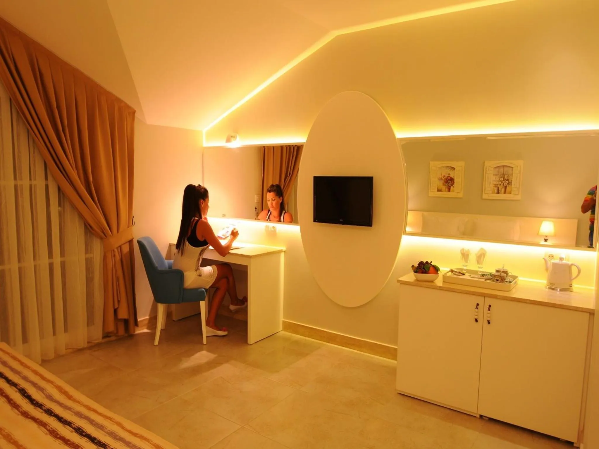 Seating area in Sea Breeze Hotel and Apartments