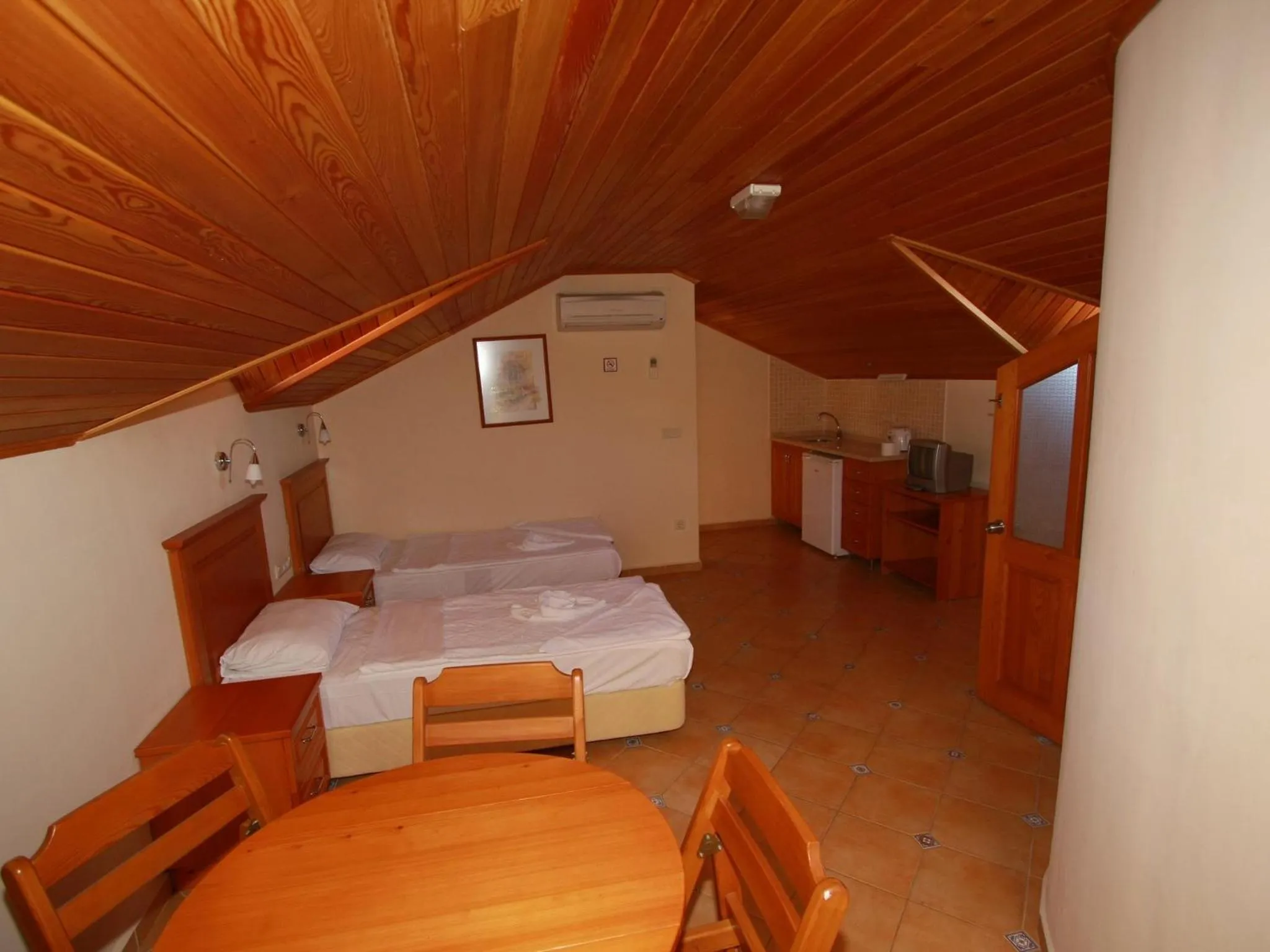 Photo of the whole room, Bed in Sea Breeze Hotel and Apartments