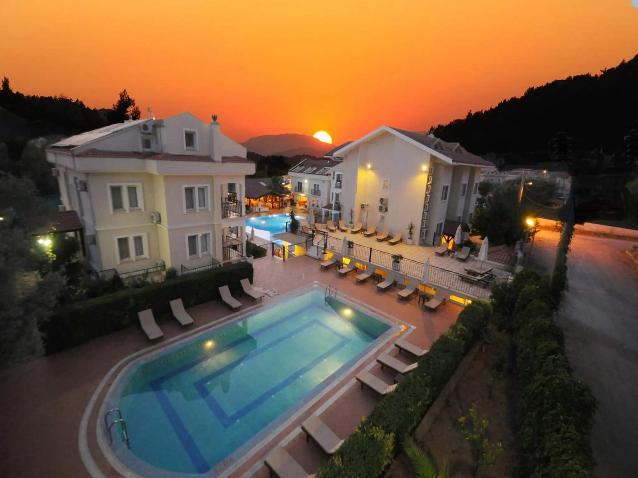 Facade/entrance in Sea Breeze Hotel and Apartments