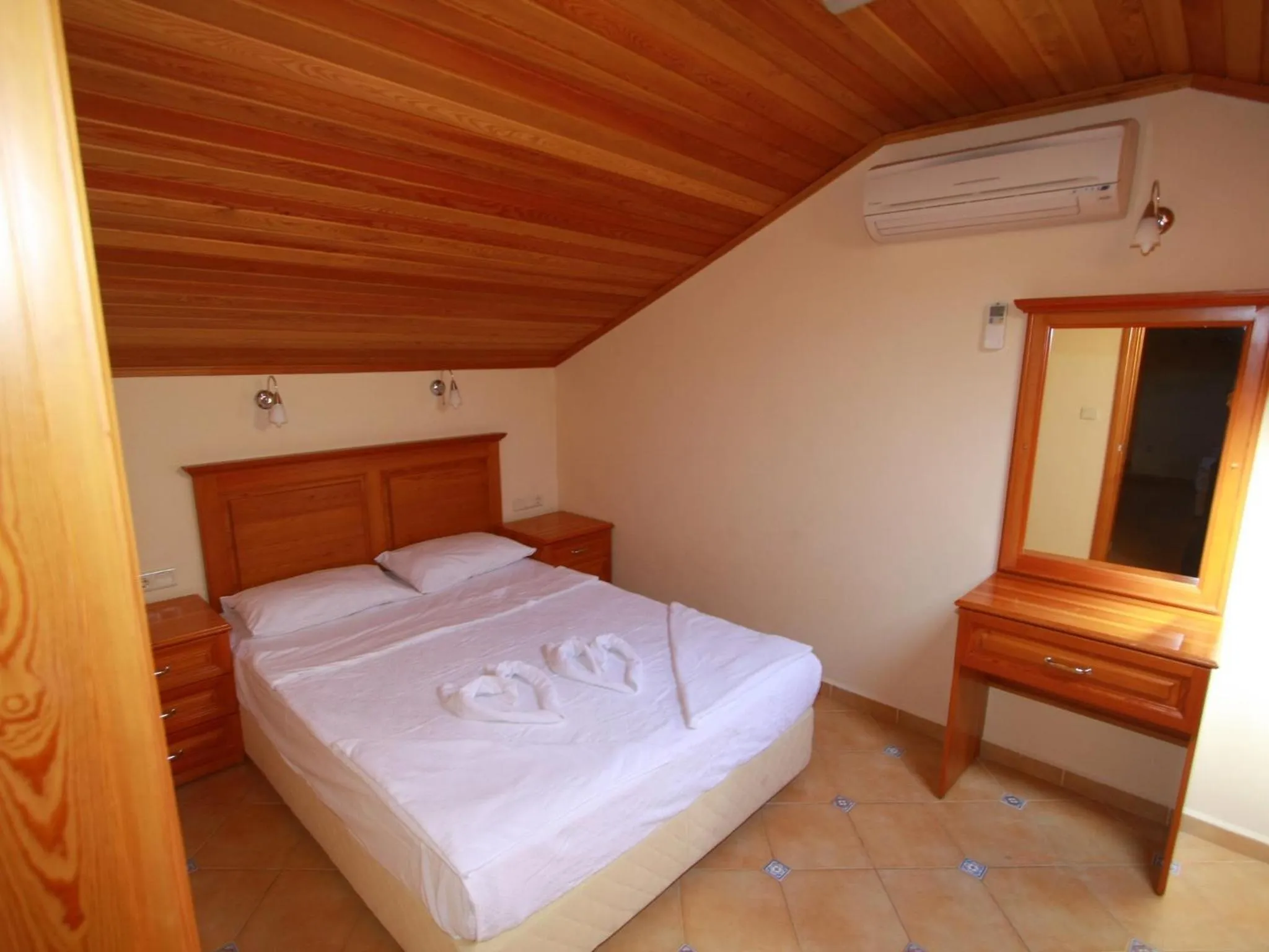 Photo of the whole room, Bed in Sea Breeze Hotel and Apartments