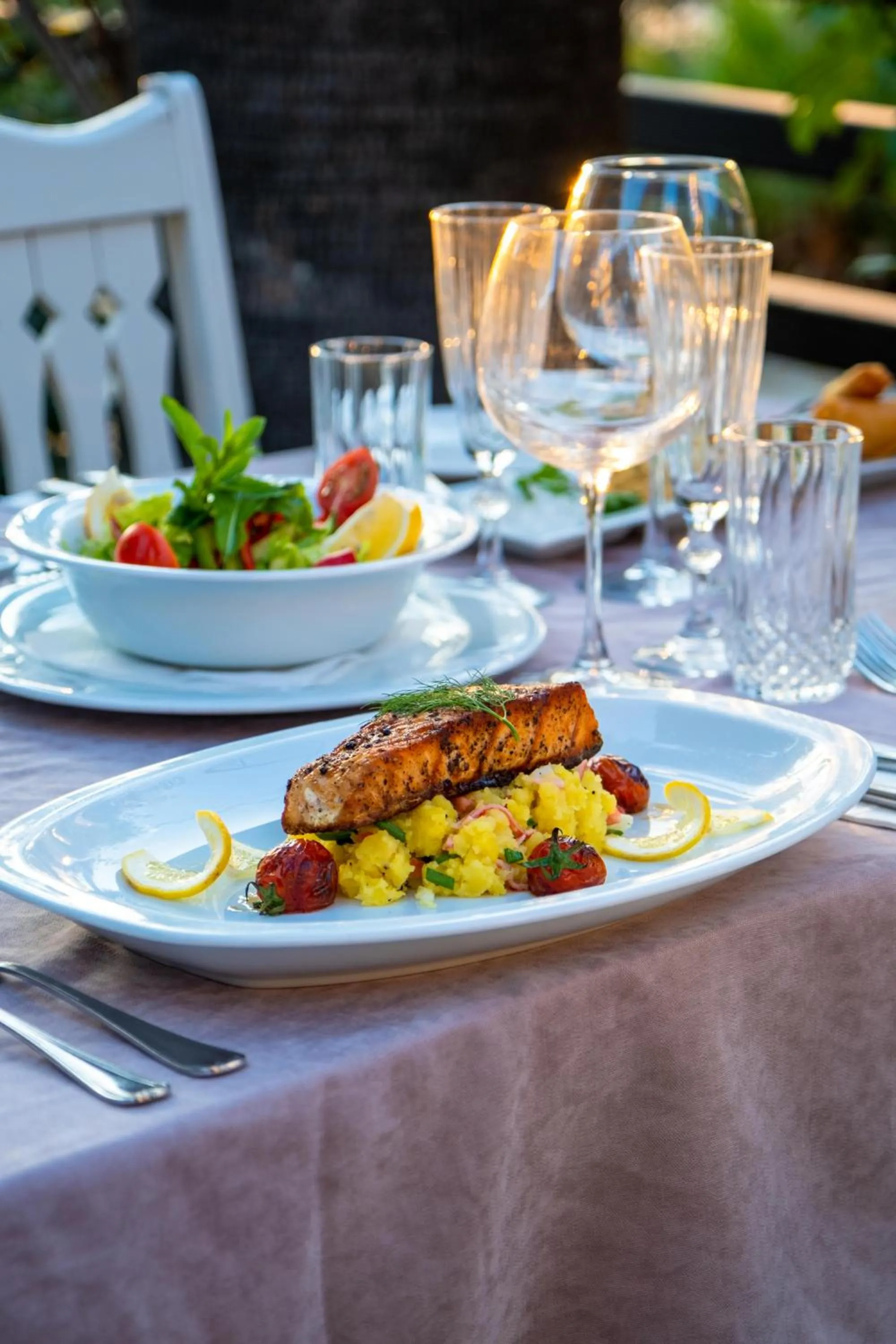 Sea Breeze Hotel and Apartments