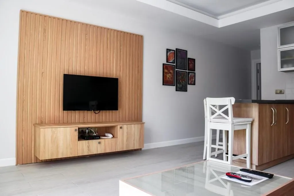 TV and multimedia in Sea Breeze Hotel and Apartments