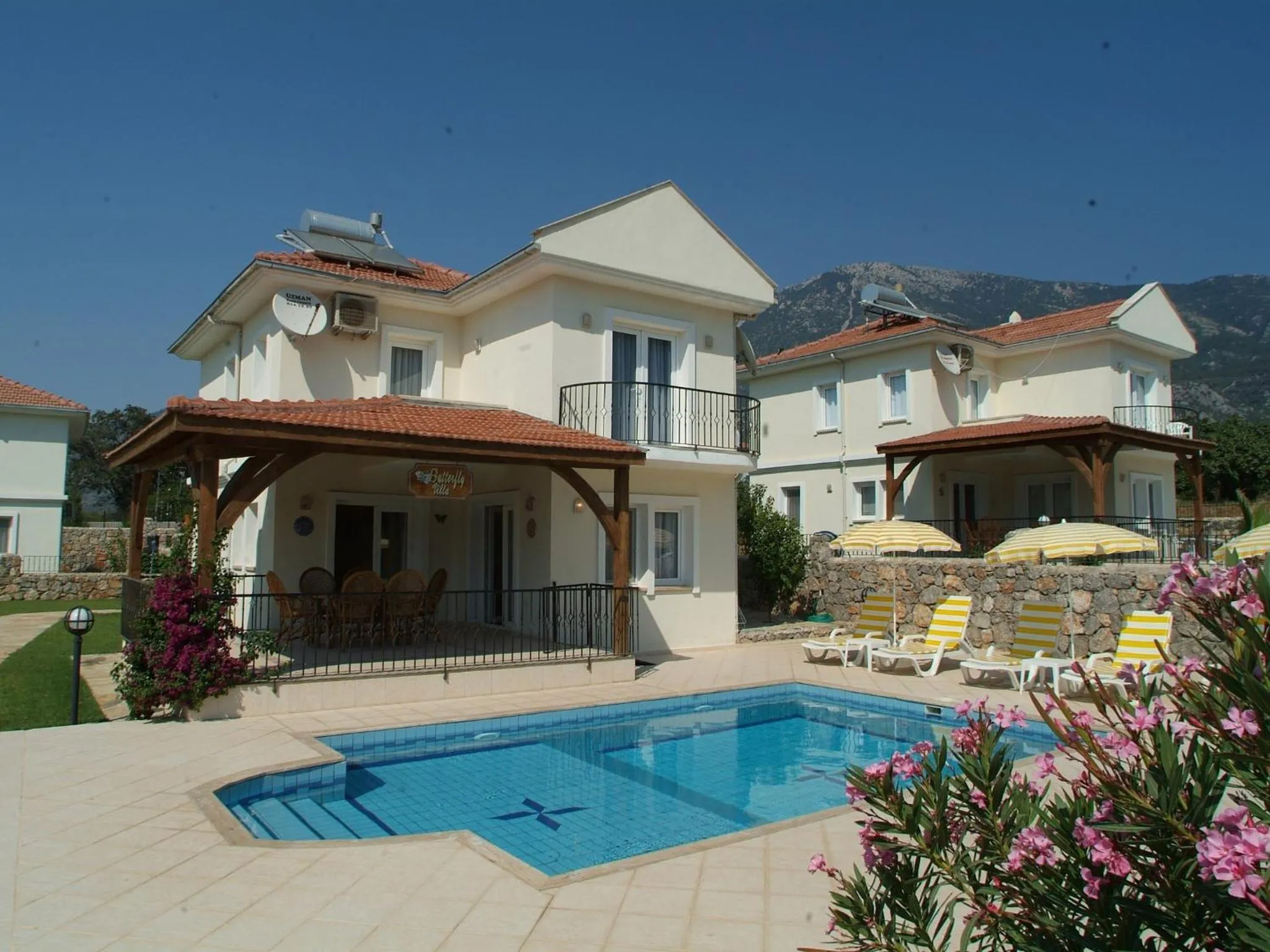 Facade/entrance in Sea Breeze Hotel and Apartments